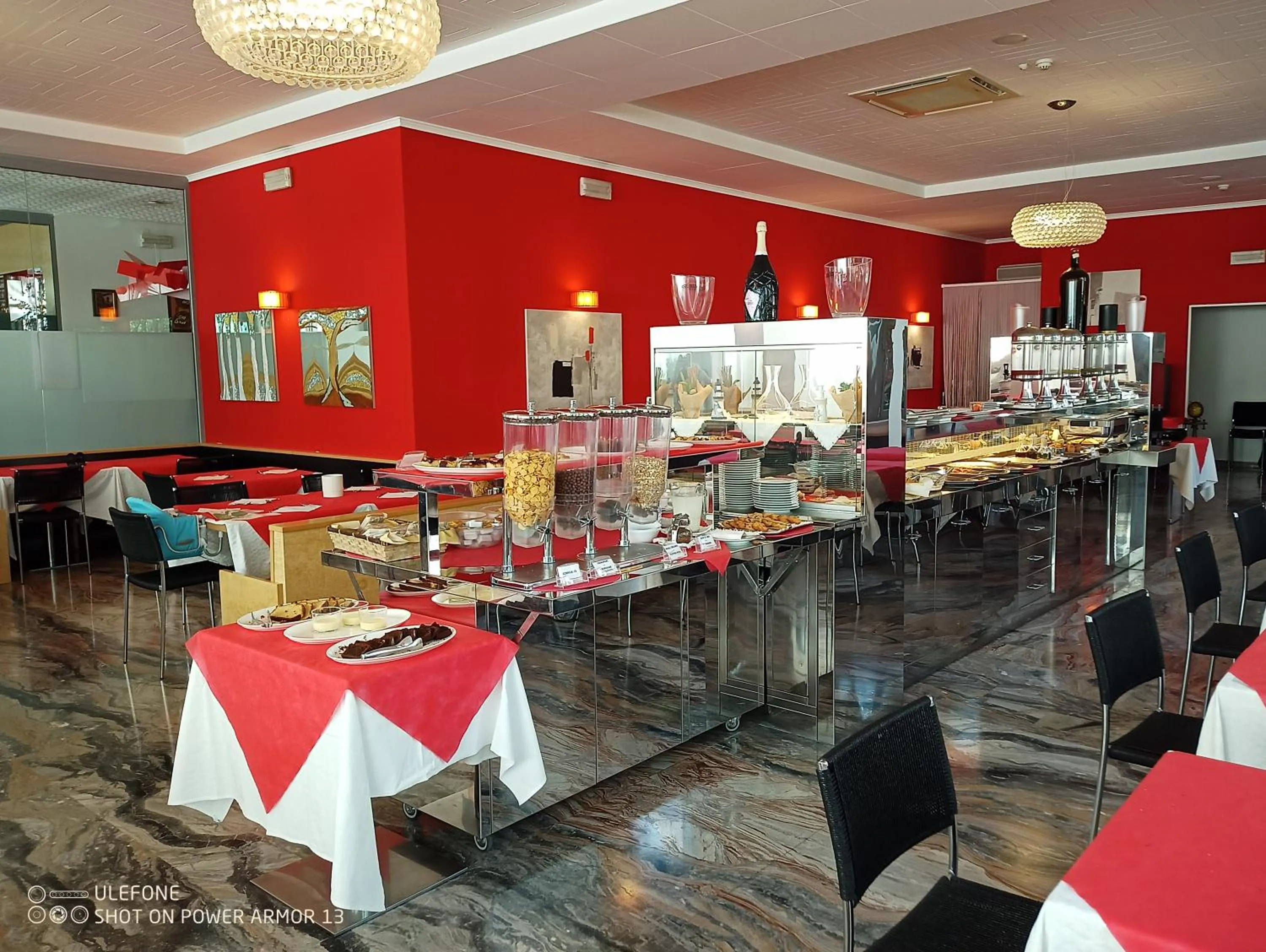 Restaurant/places to eat in Hotel Firenze