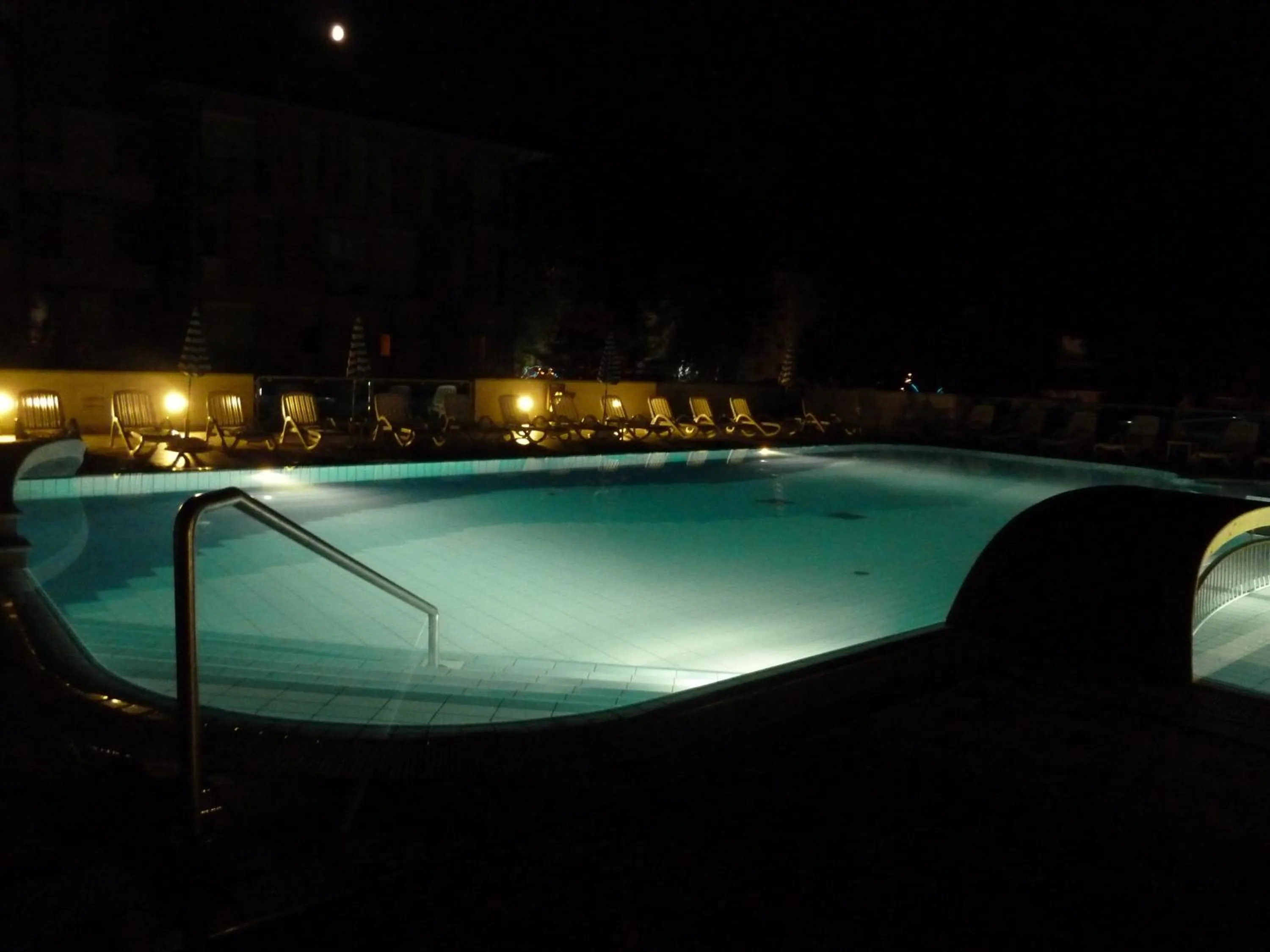 Swimming pool in Hotel Firenze