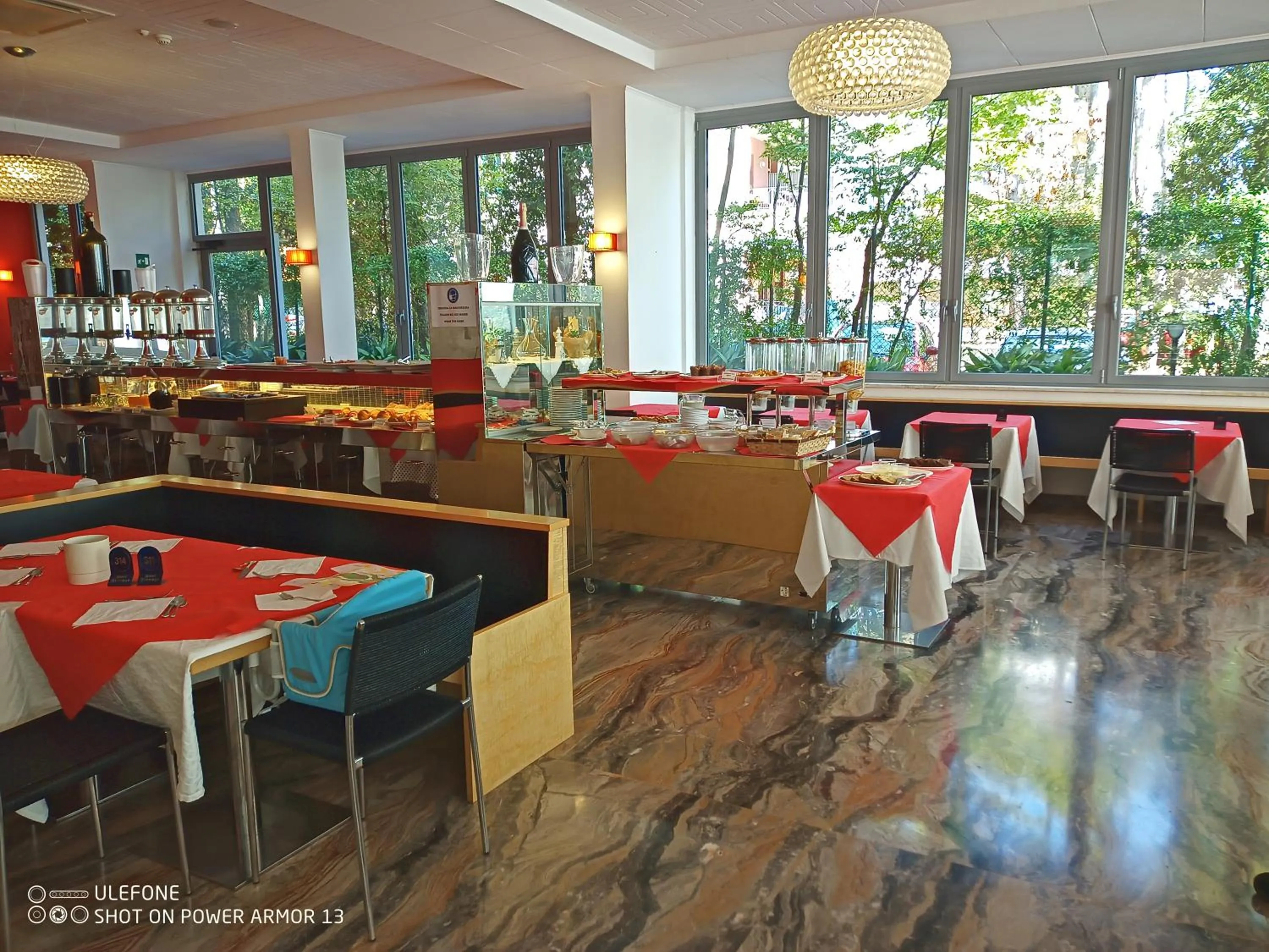 Restaurant/places to eat in Hotel Firenze