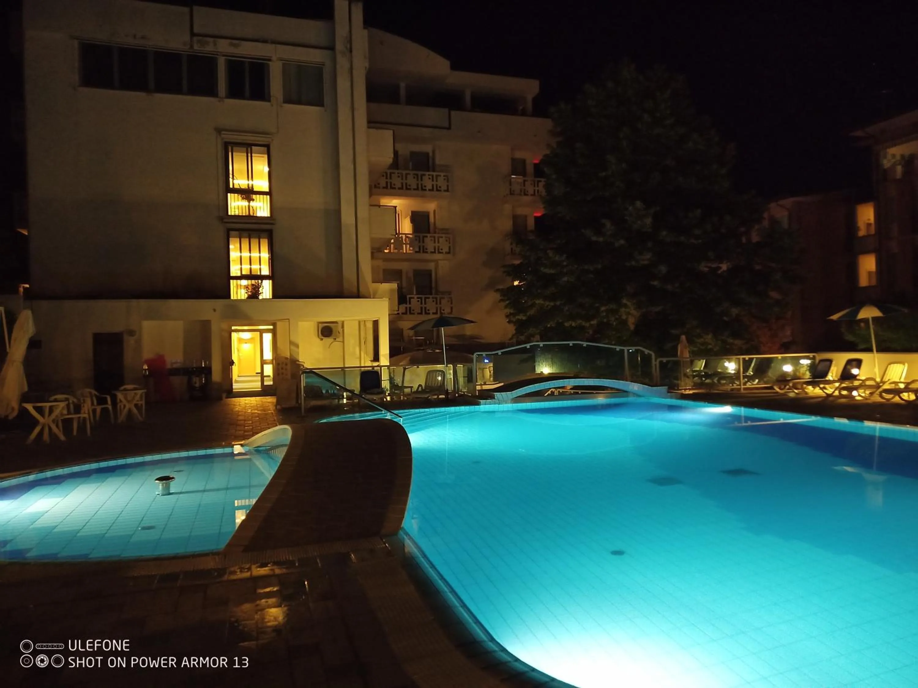 Pool view in Hotel Firenze