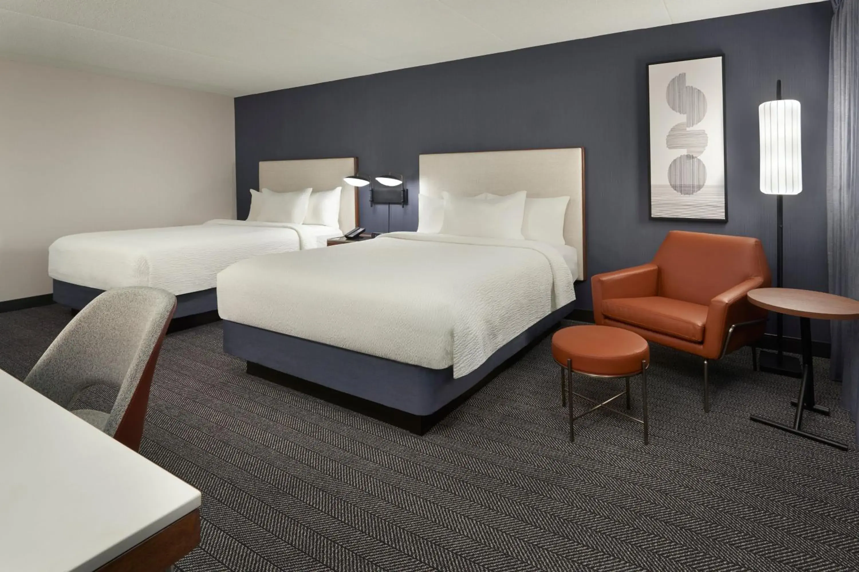 Queen Room with Two Queen Beds in Courtyard by Marriott Toronto Mississauga/Meadowvale Queen Room with Two Queen Beds in Courtyard by Marriott Toronto Mississauga/Meadowvale