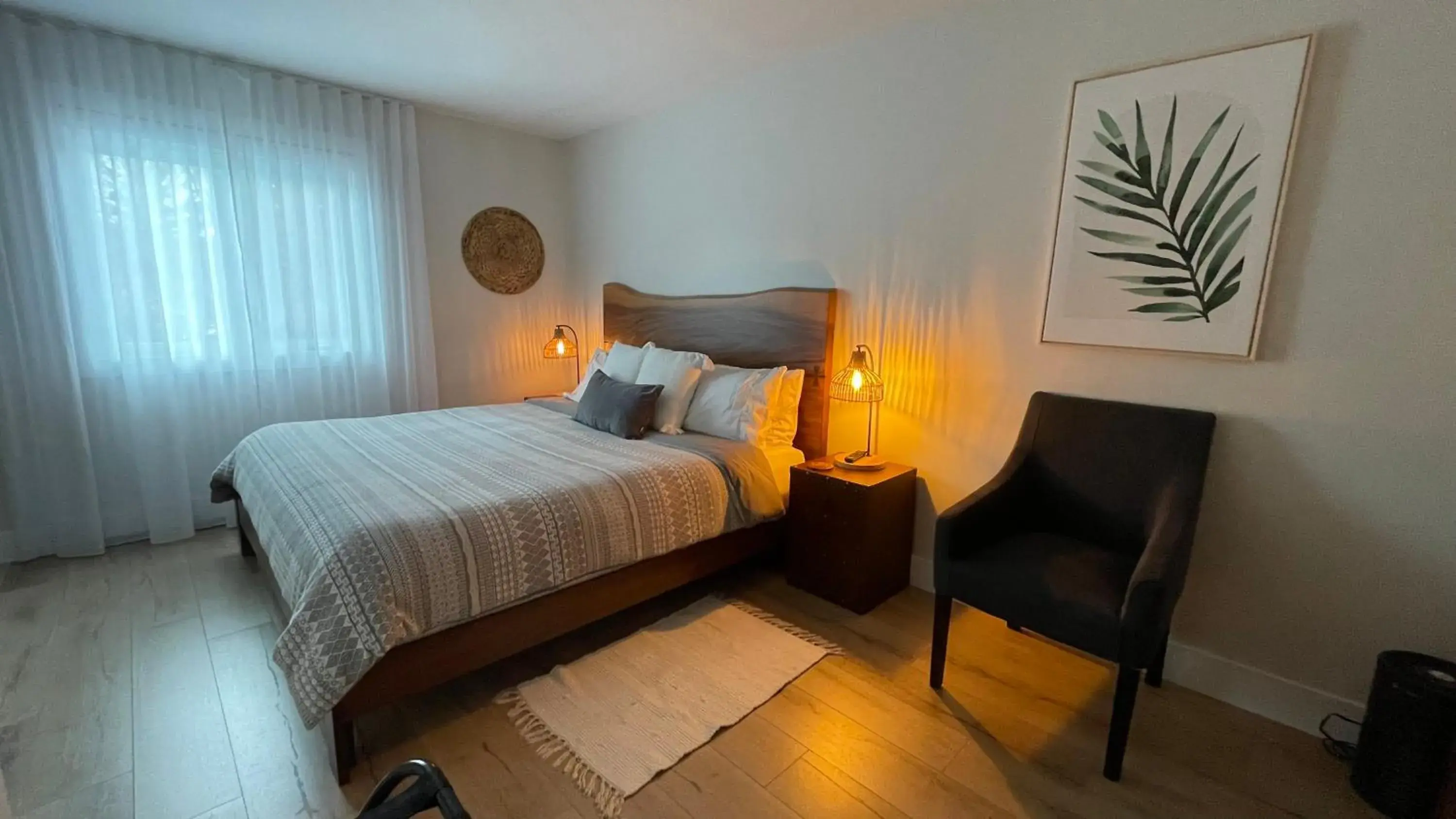 Deluxe King Room in Le Pimbina Deluxe King Room in Le Pimbina