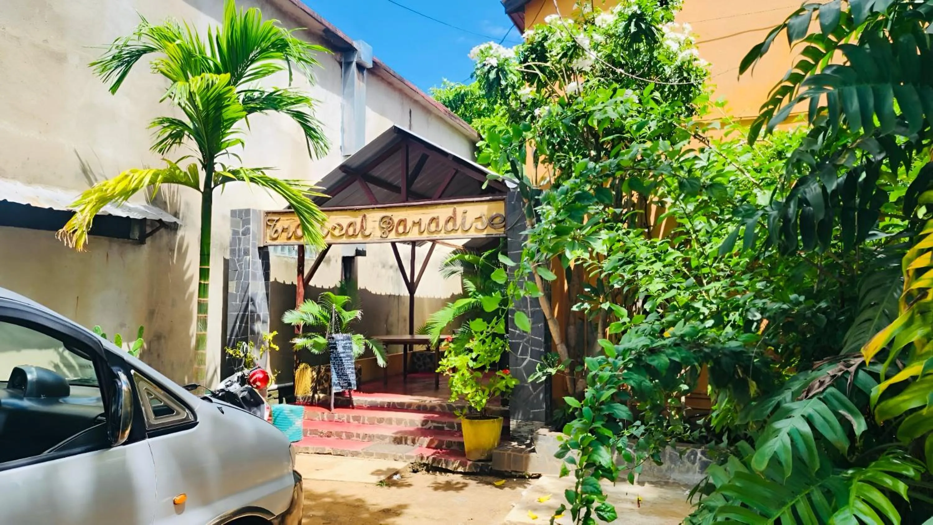 Property building in Tropical Paradise Nosy Be