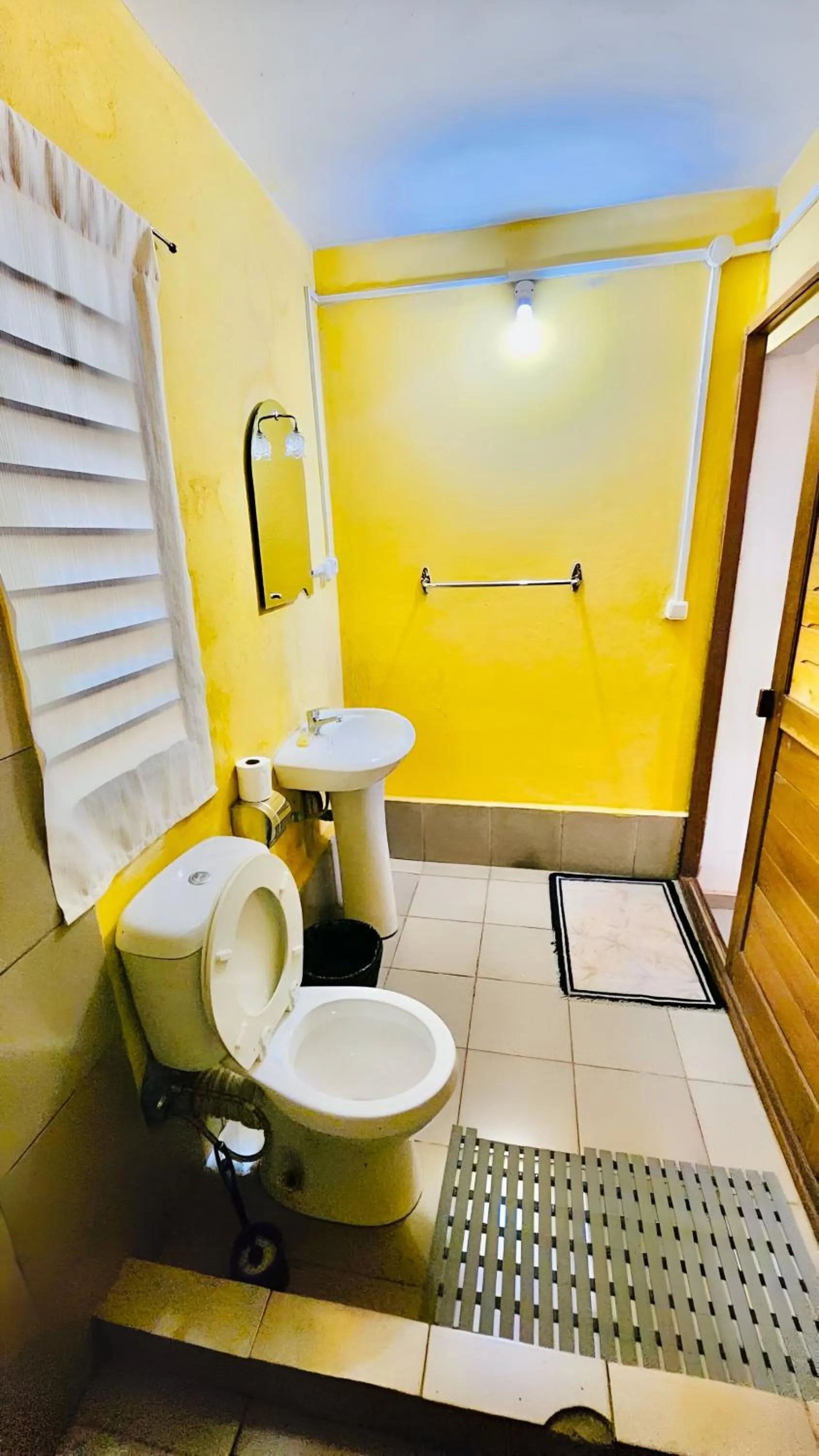 Shower in Tropical Paradise Nosy Be