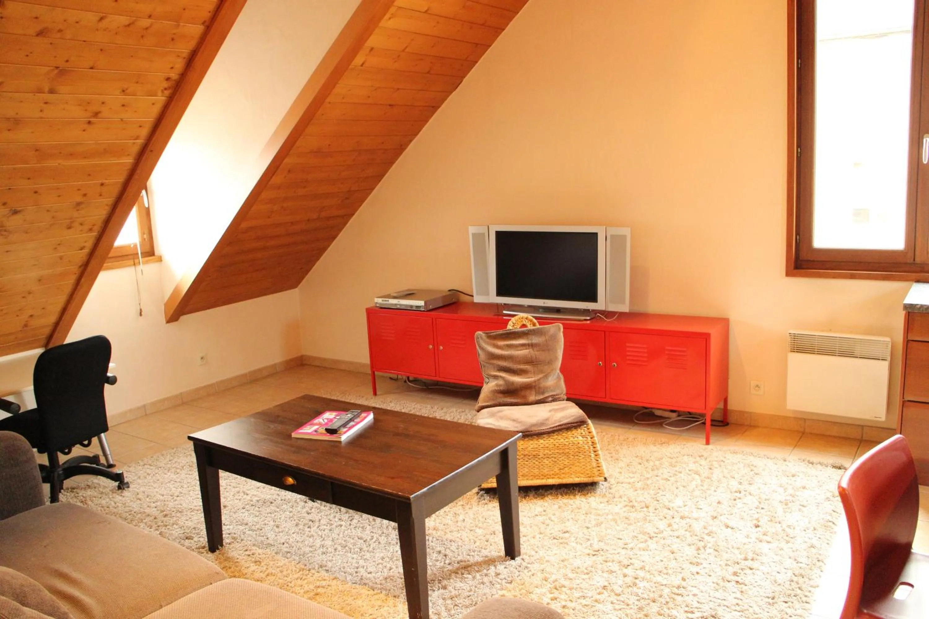 TV and multimedia in Les Z'hirondelles