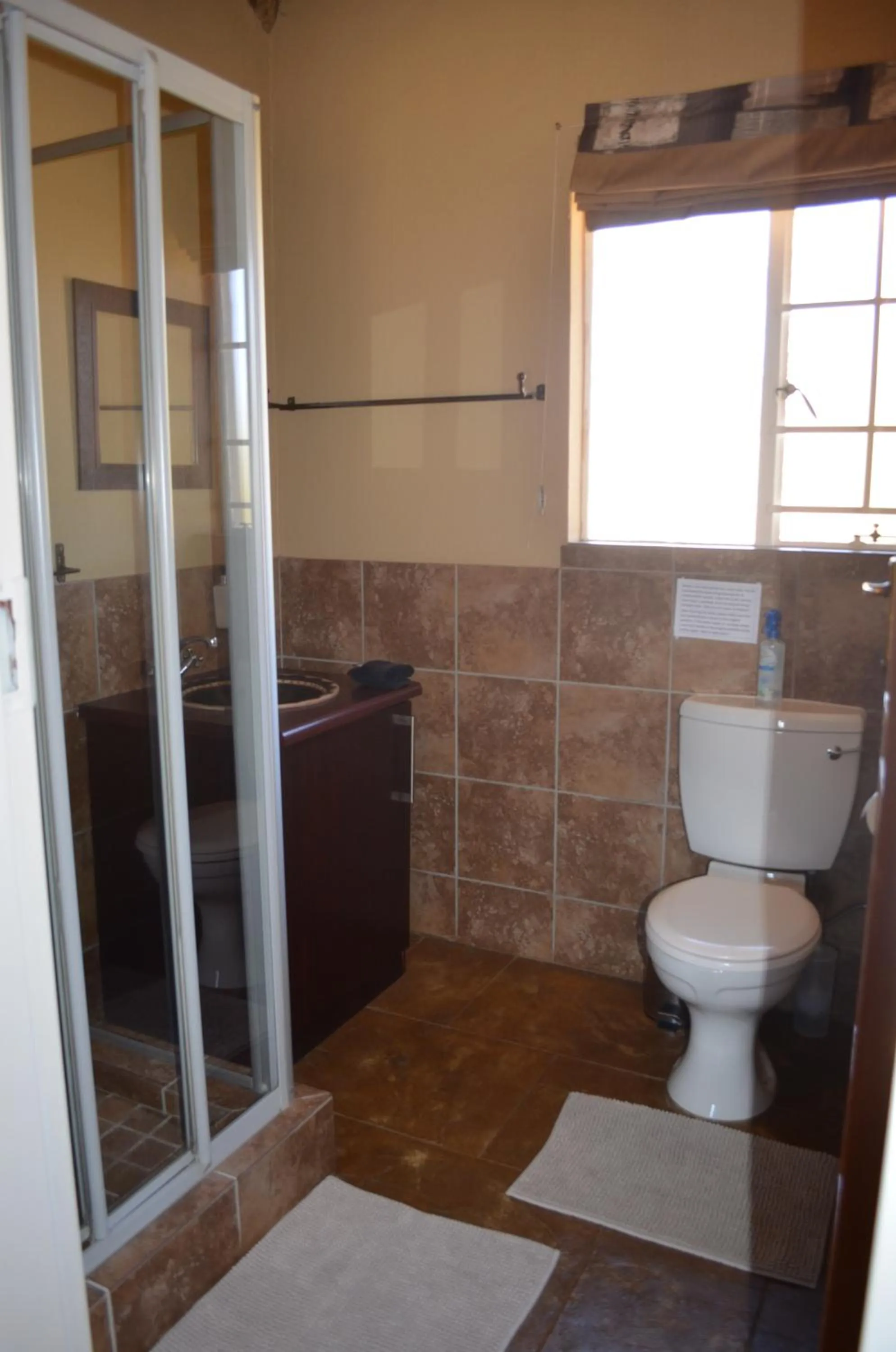 Bathroom in Tava Lingwe Game Lodge & Wedding Venue