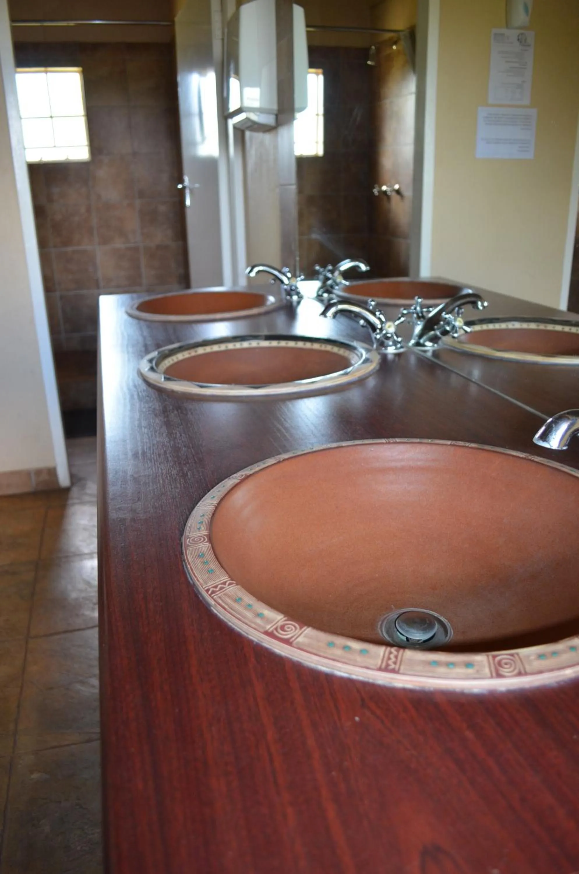 Bathroom in Tava Lingwe Game Lodge & Wedding Venue