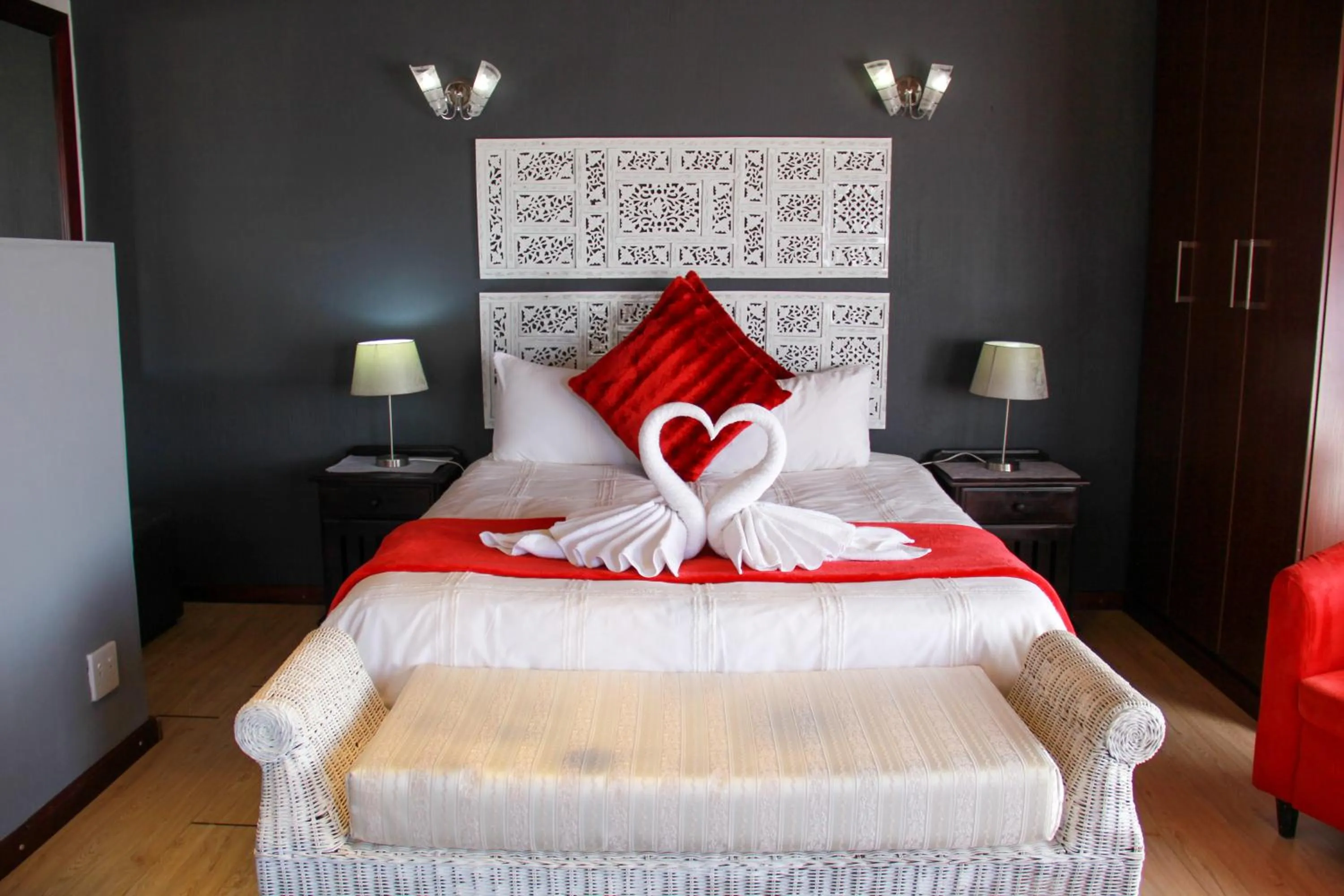 Photo of the whole room in Tava Lingwe Game Lodge & Wedding Venue