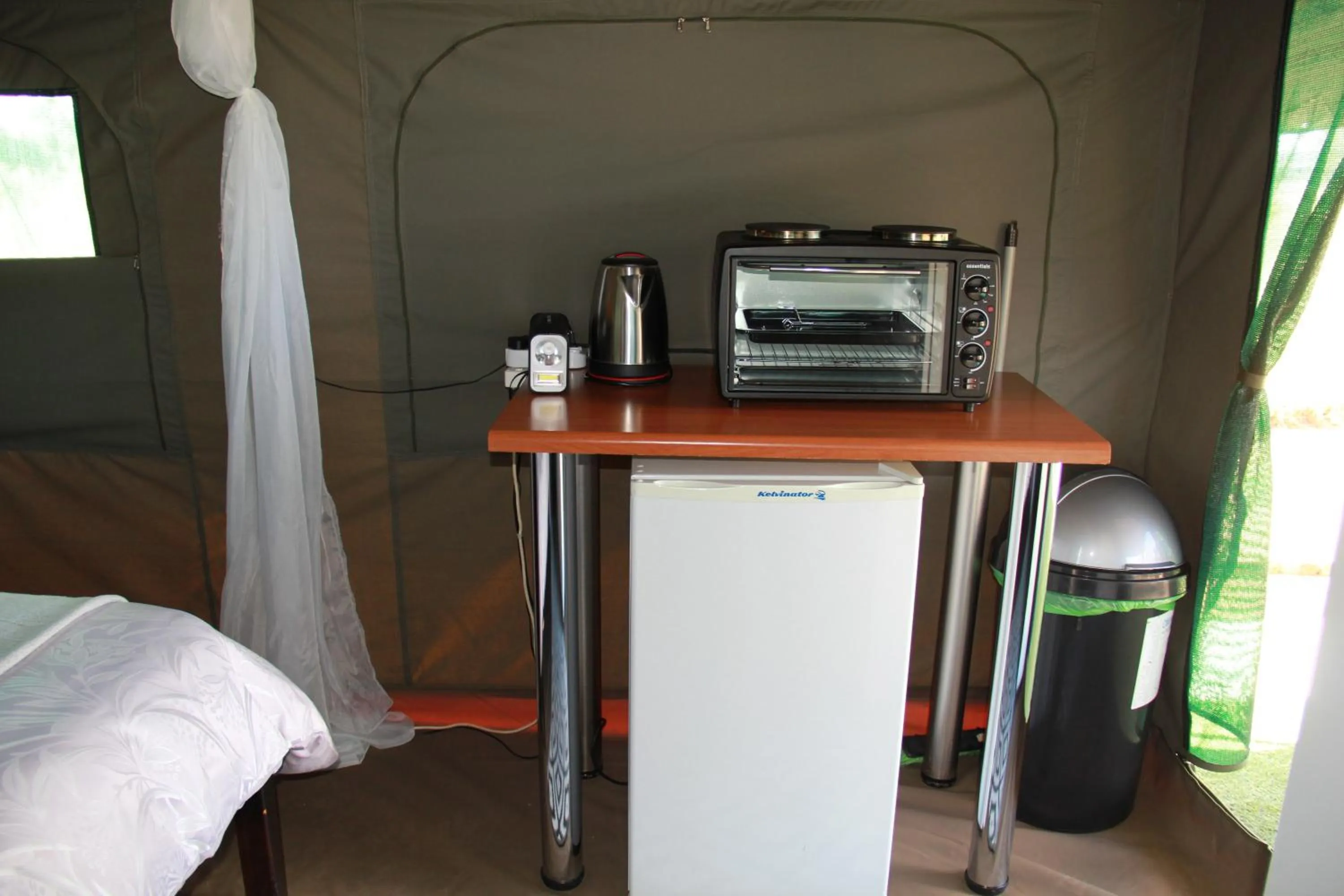 Kitchen or kitchenette in Tava Lingwe Game Lodge & Wedding Venue