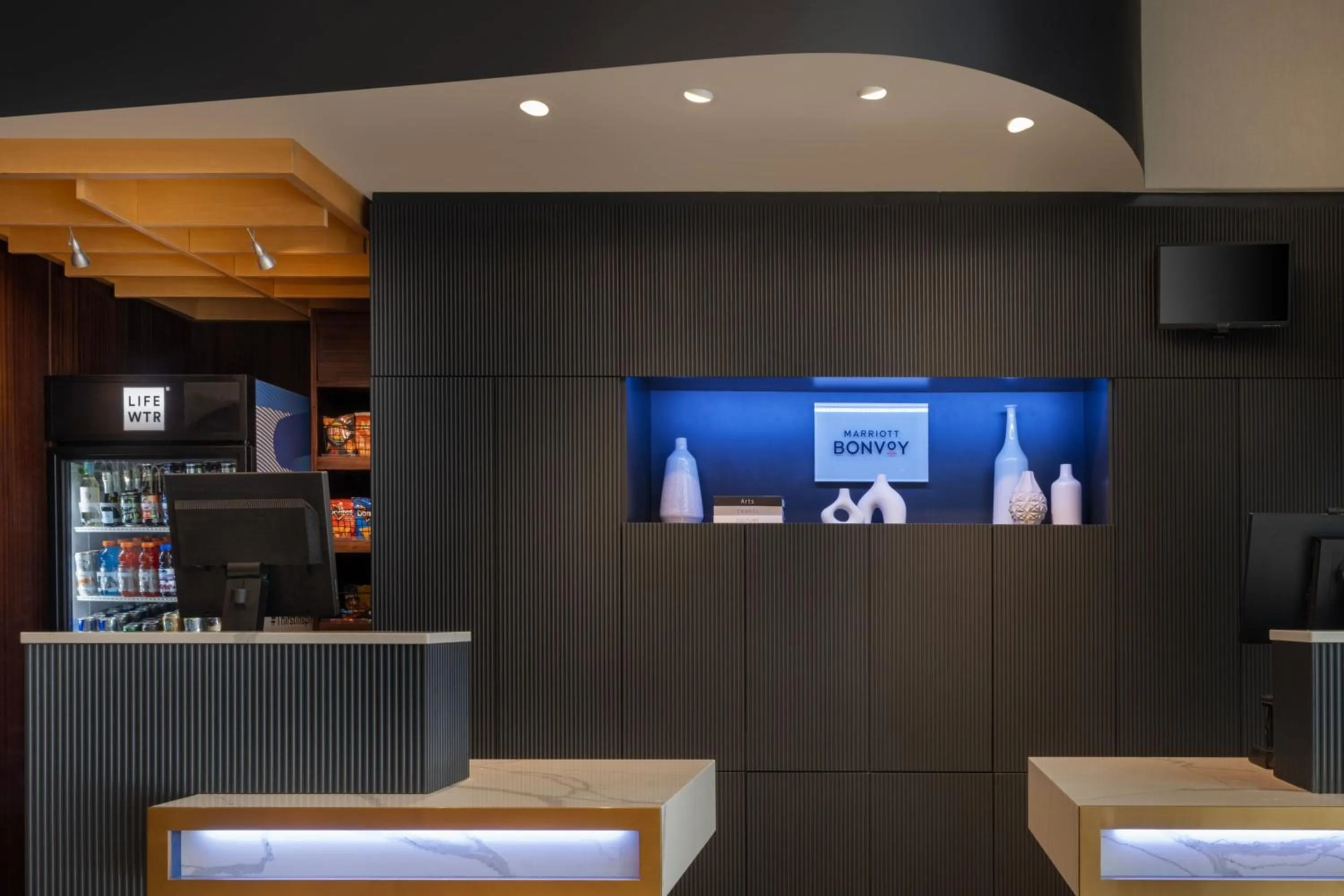 Lobby or reception in Courtyard by Marriott New York Manhattan / Soho