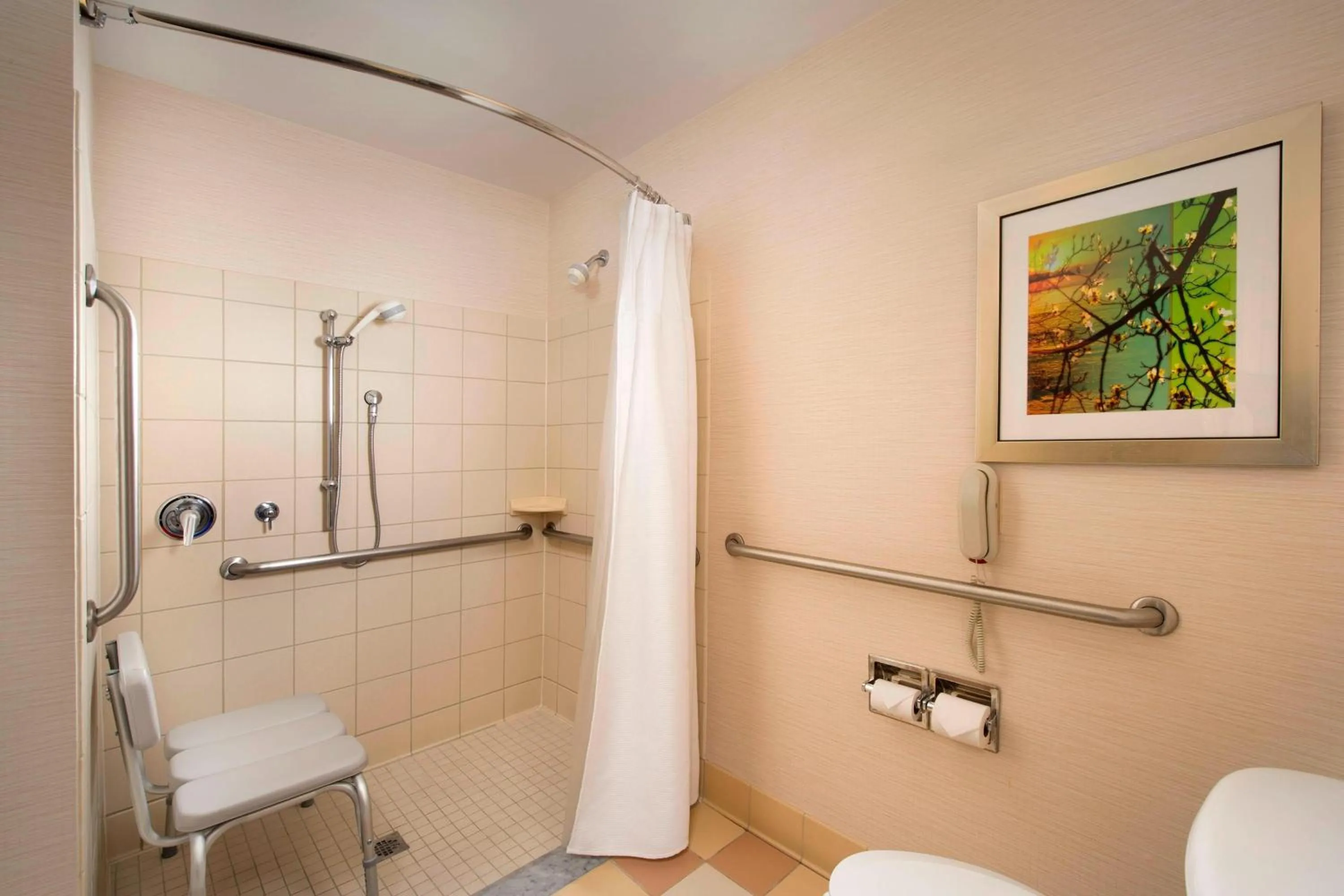 Bathroom in Fairfield Inn & Suites Germantown Gaithersburg
