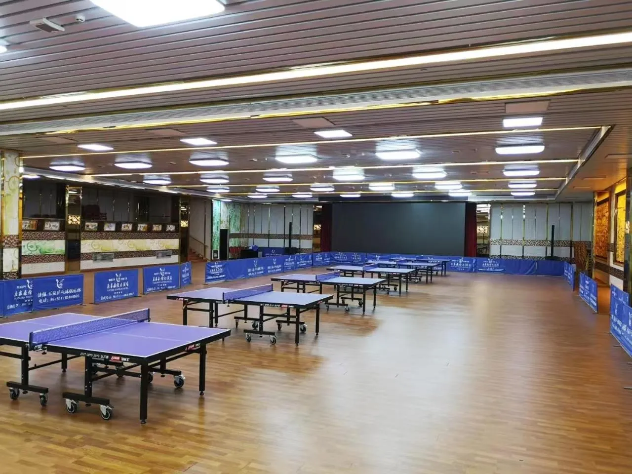 Table tennis in Jinan Yuquan Simpson Hotel