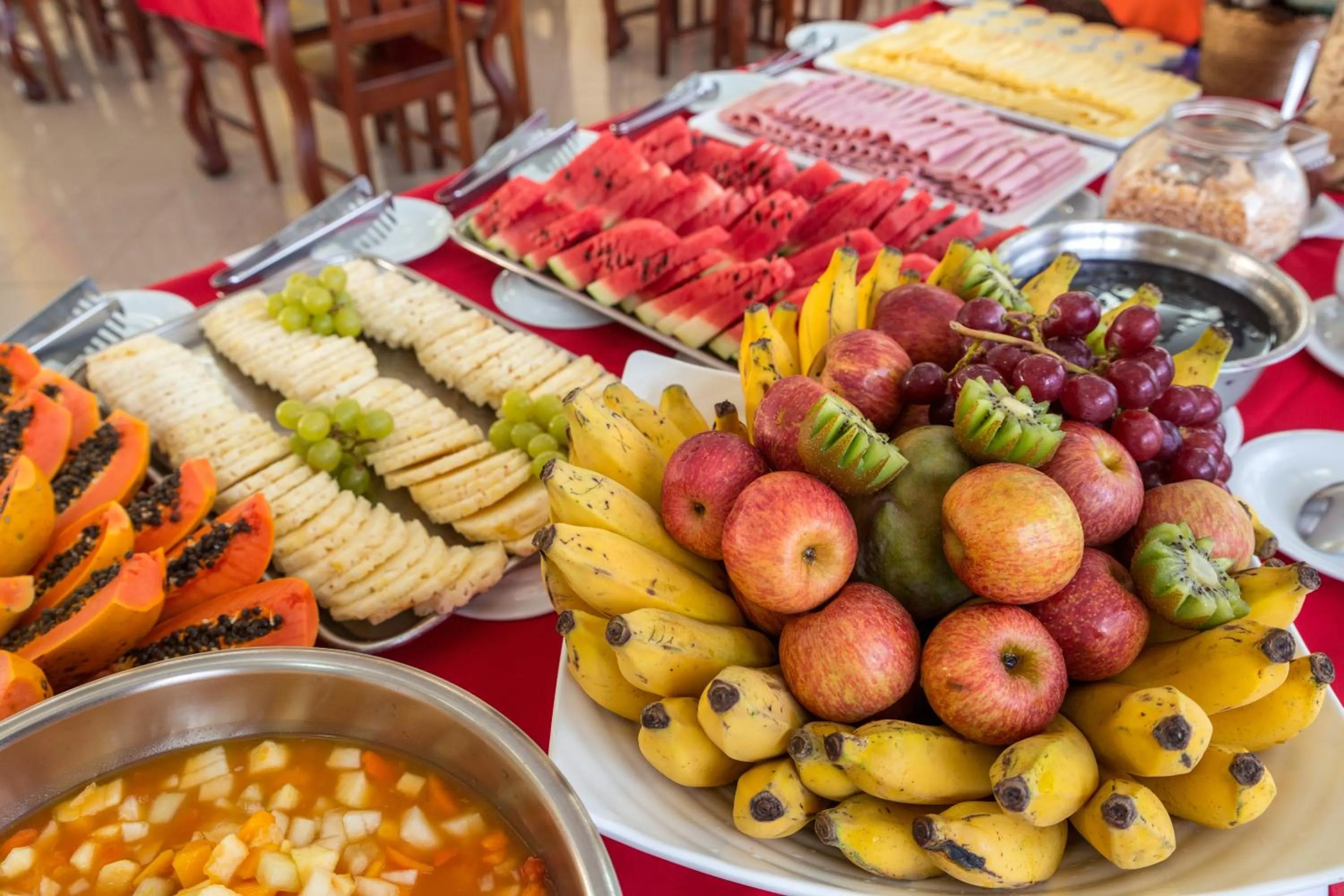 Buffet breakfast in Porto Cálem Praia Hotel
