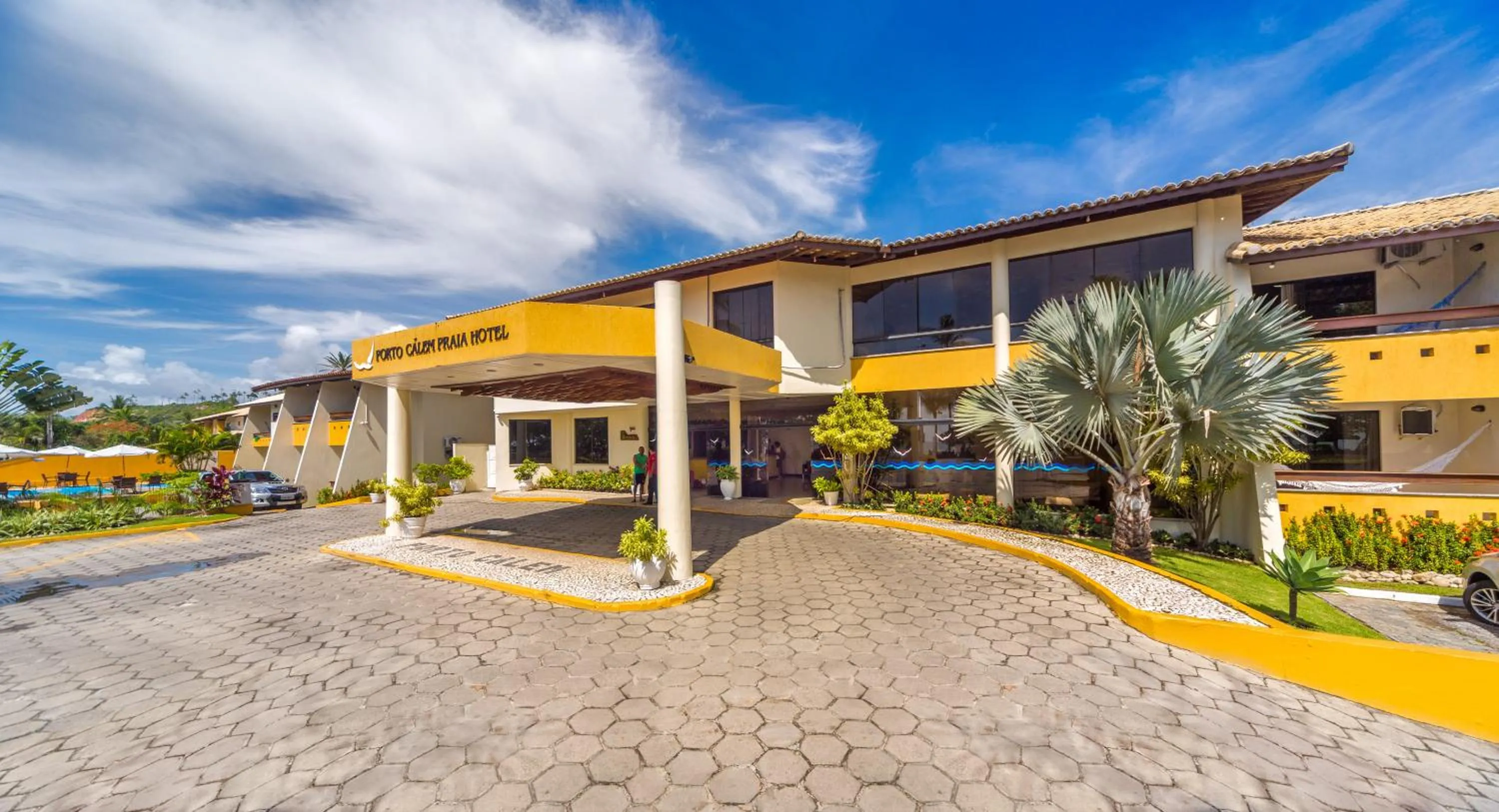 Facade/entrance in Porto Cálem Praia Hotel