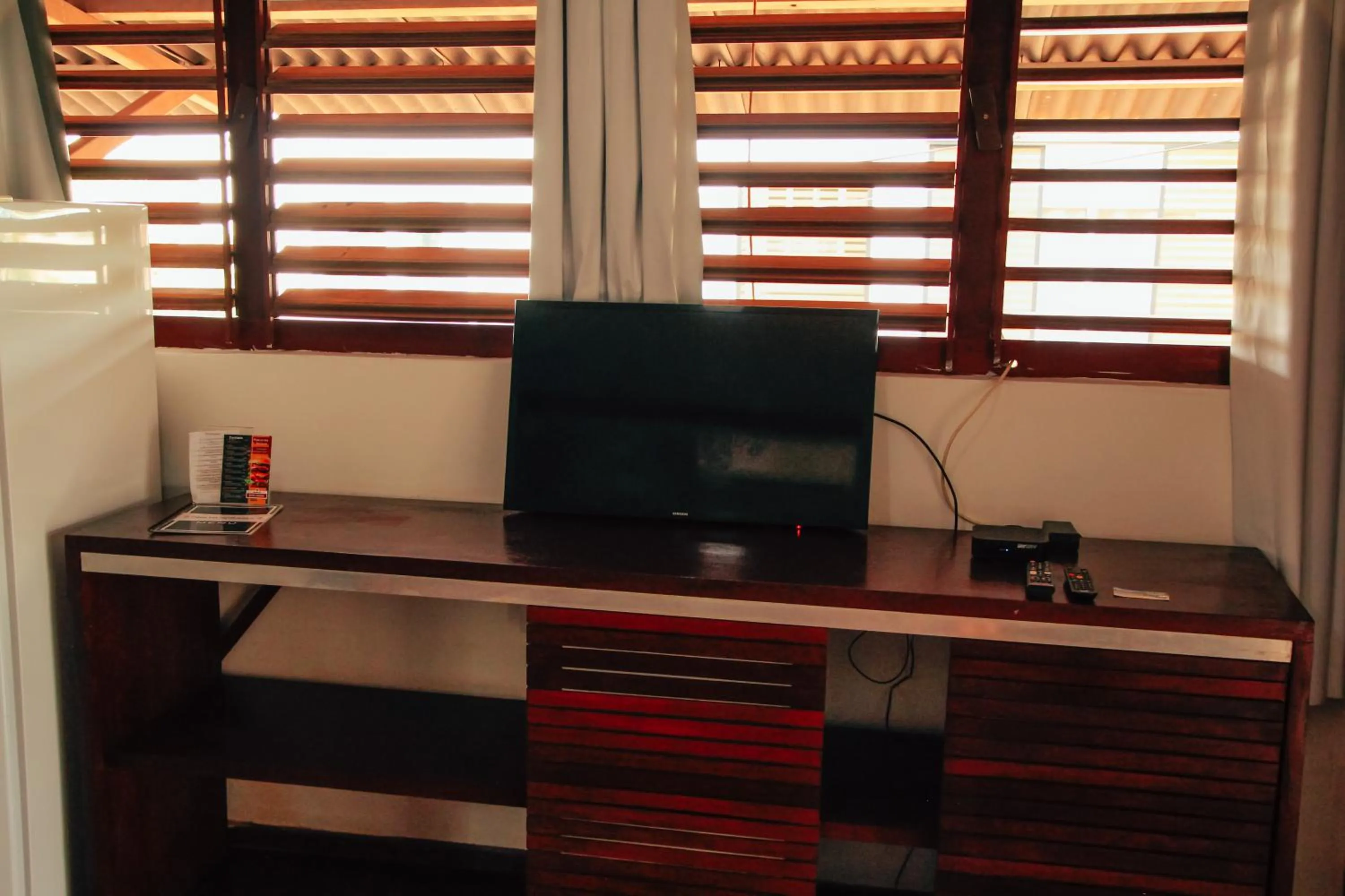 TV and multimedia in Pipa Panorama Aparthotel