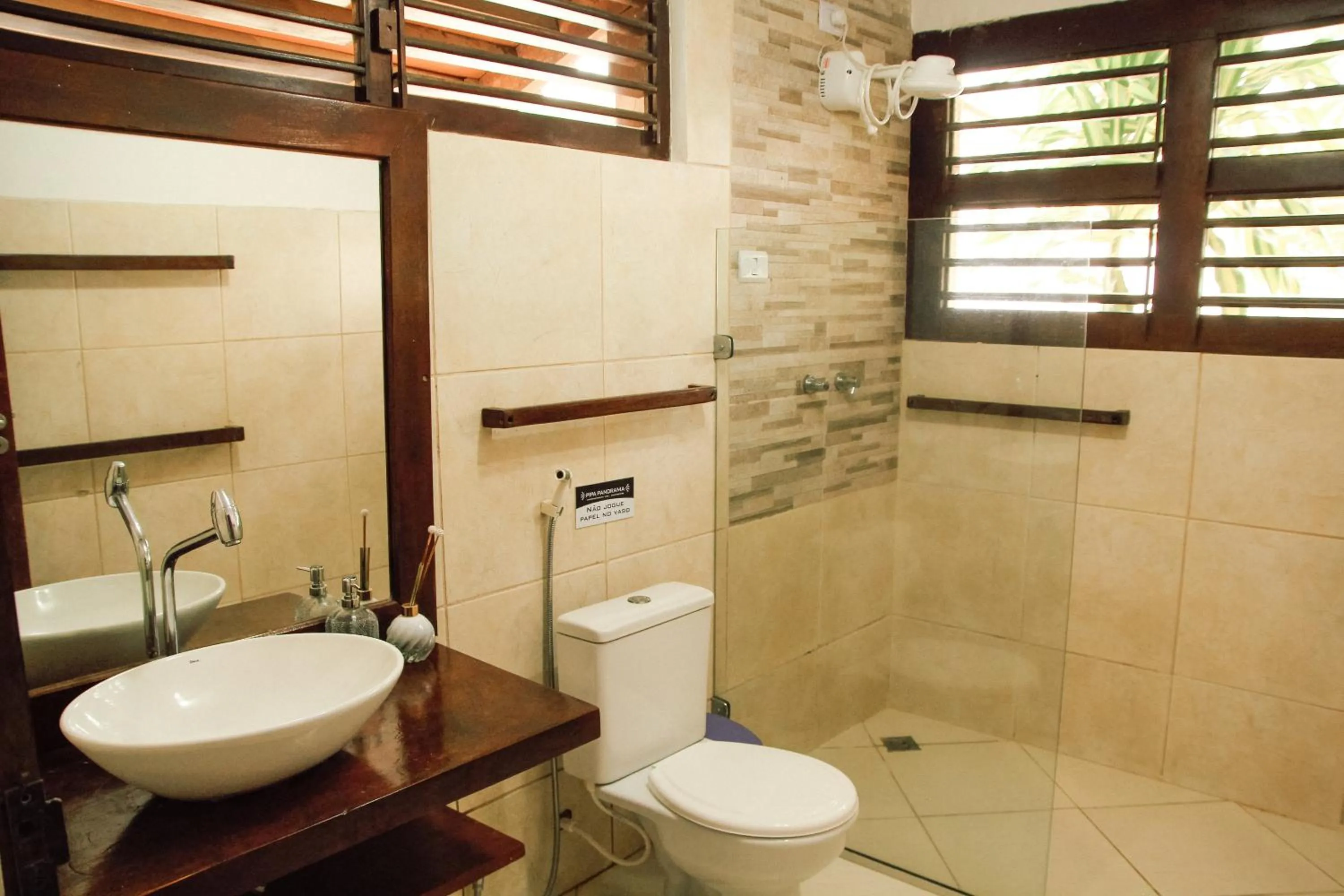 Shower in Pipa Panorama Aparthotel