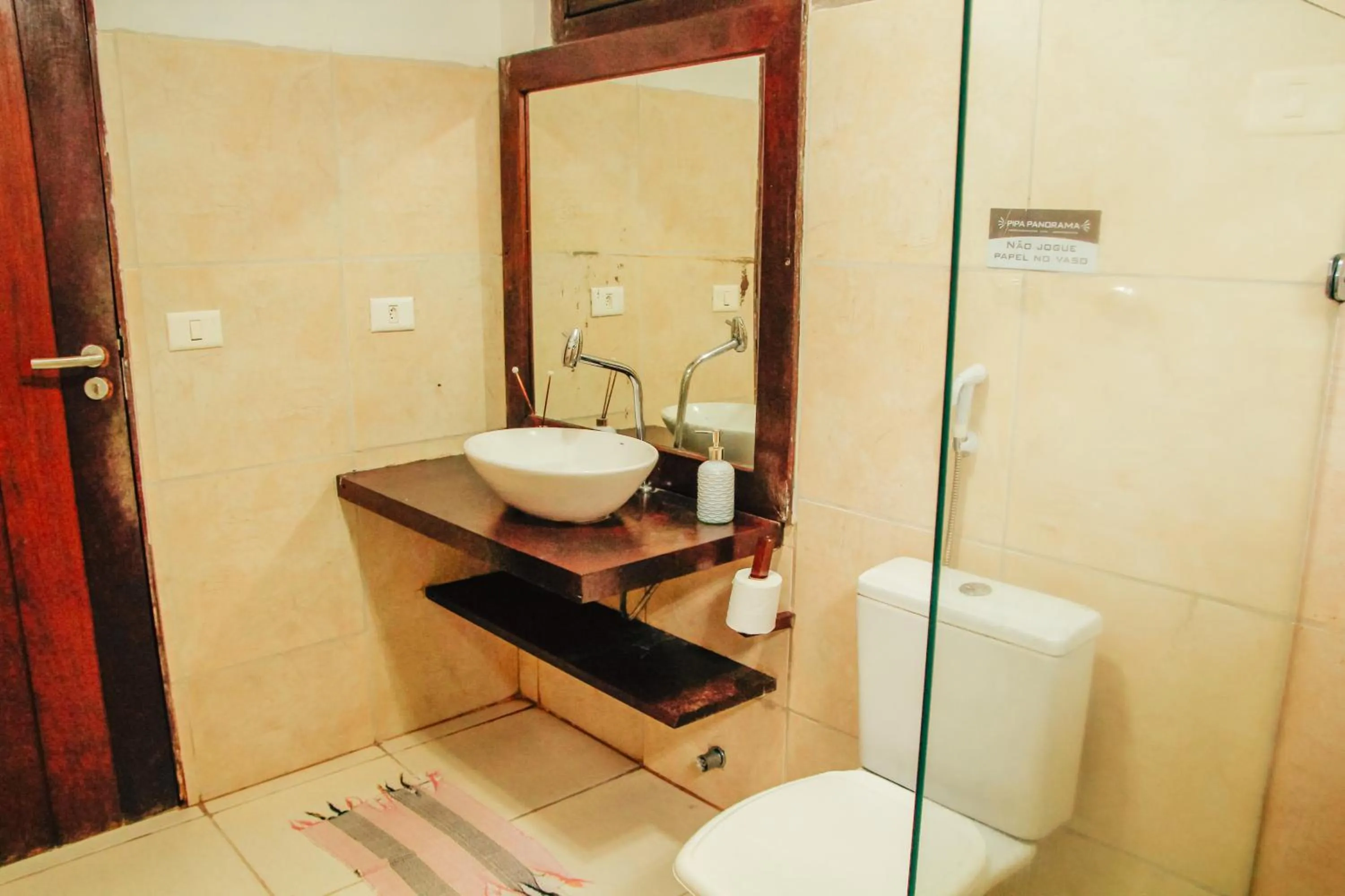 Shower in Pipa Panorama Aparthotel