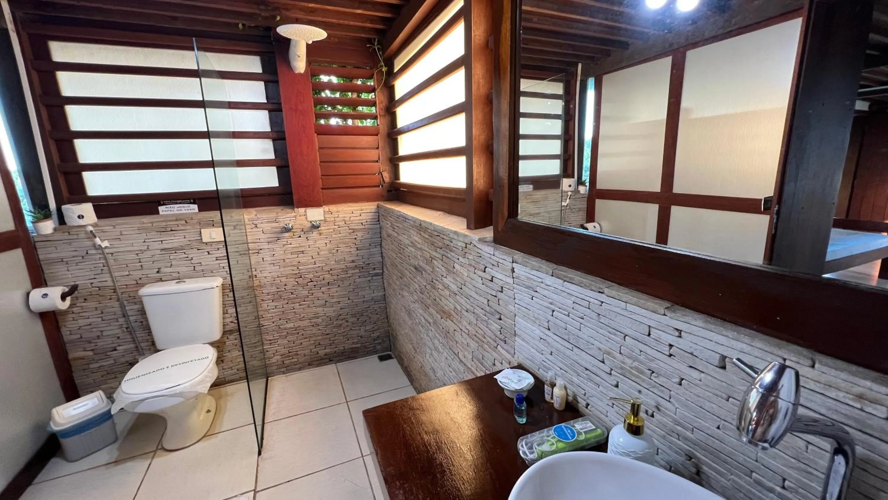 Toilet in Pipa Panorama Aparthotel