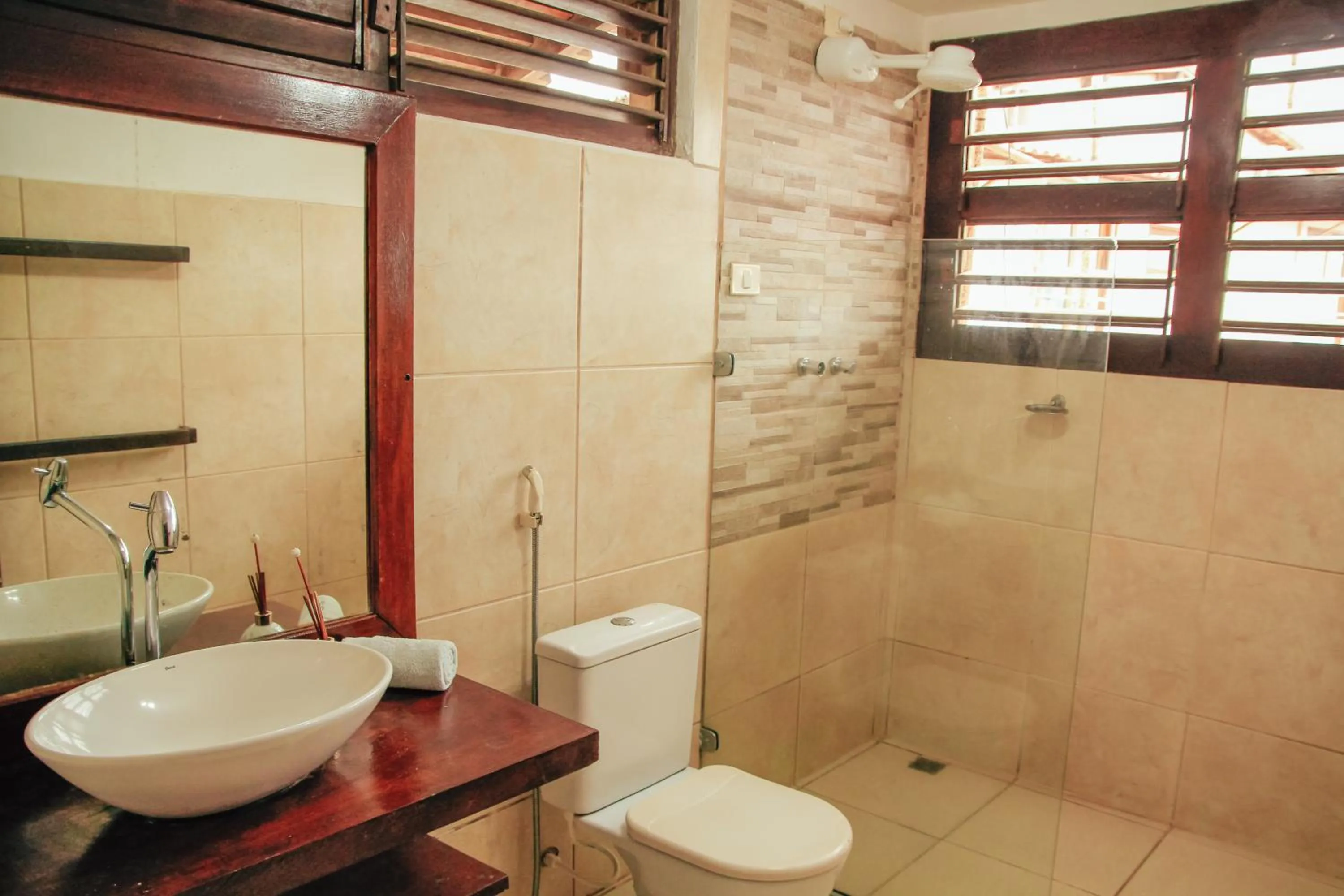 Shower in Pipa Panorama Aparthotel