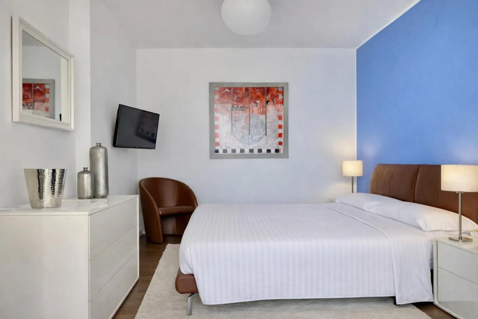 Bed in Isola Bella Infinity Suites