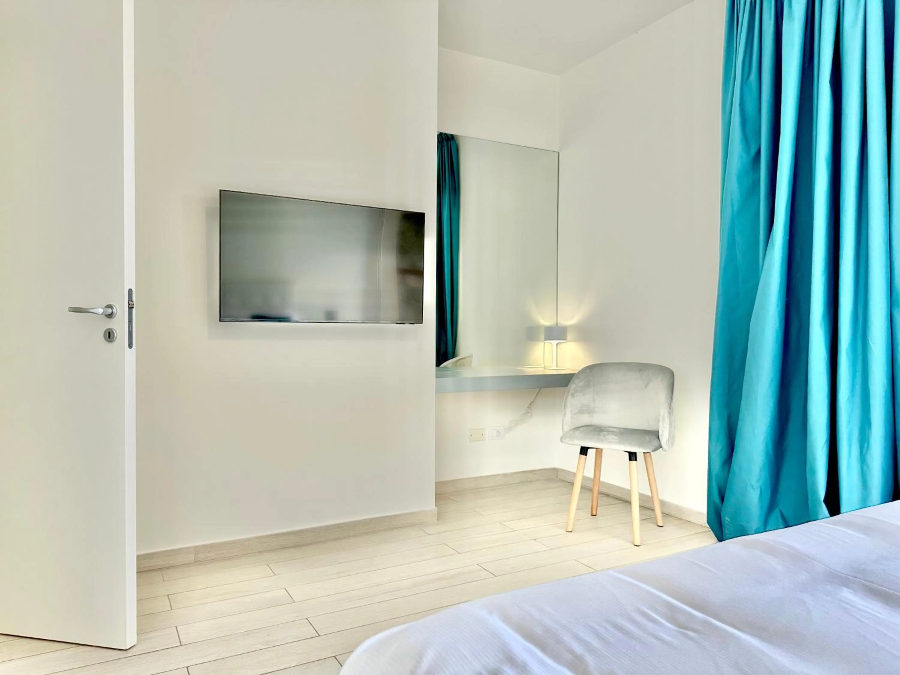 Bed in Isola Bella Infinity Suites