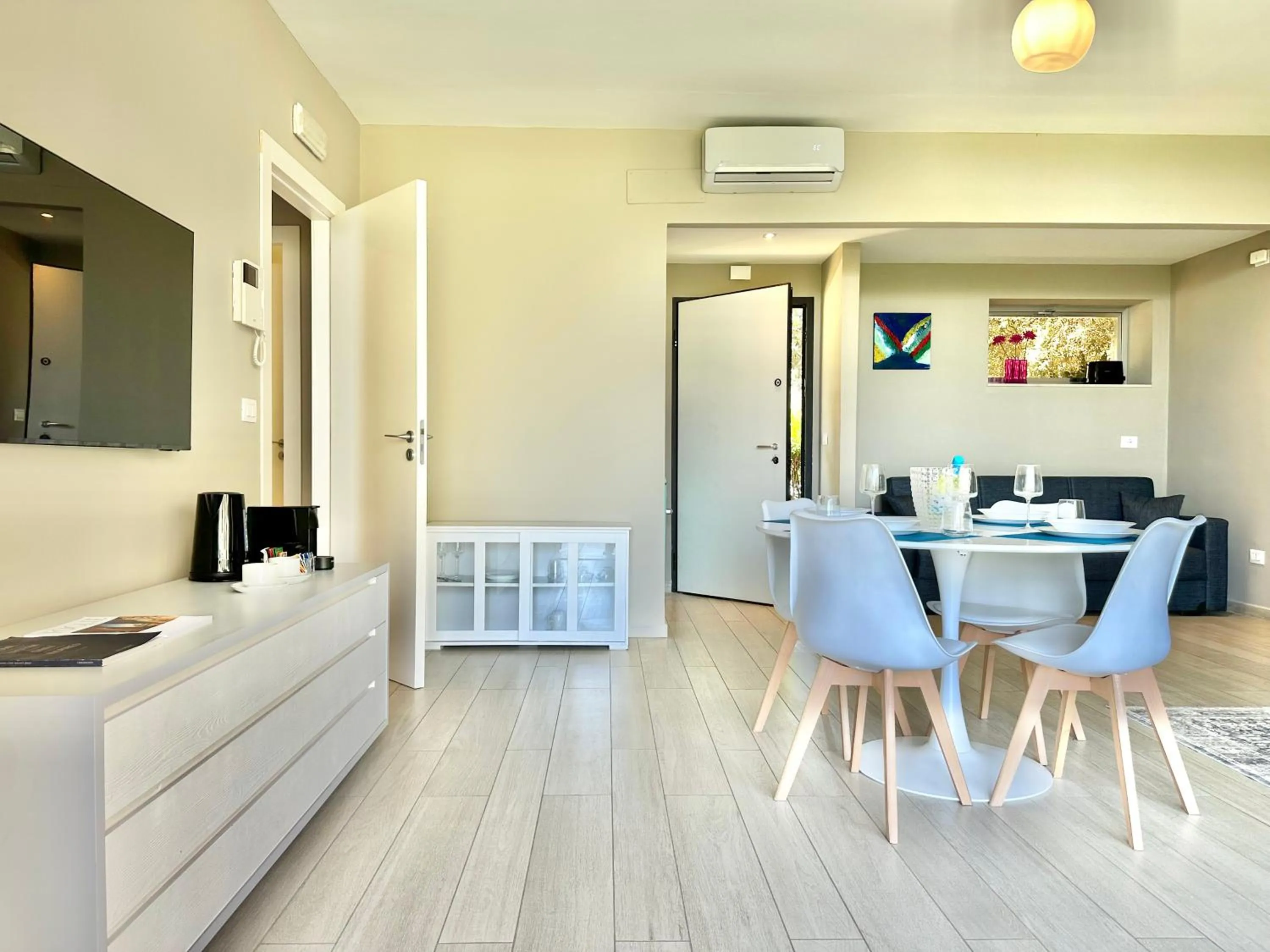 Isola Bella Infinity Suites