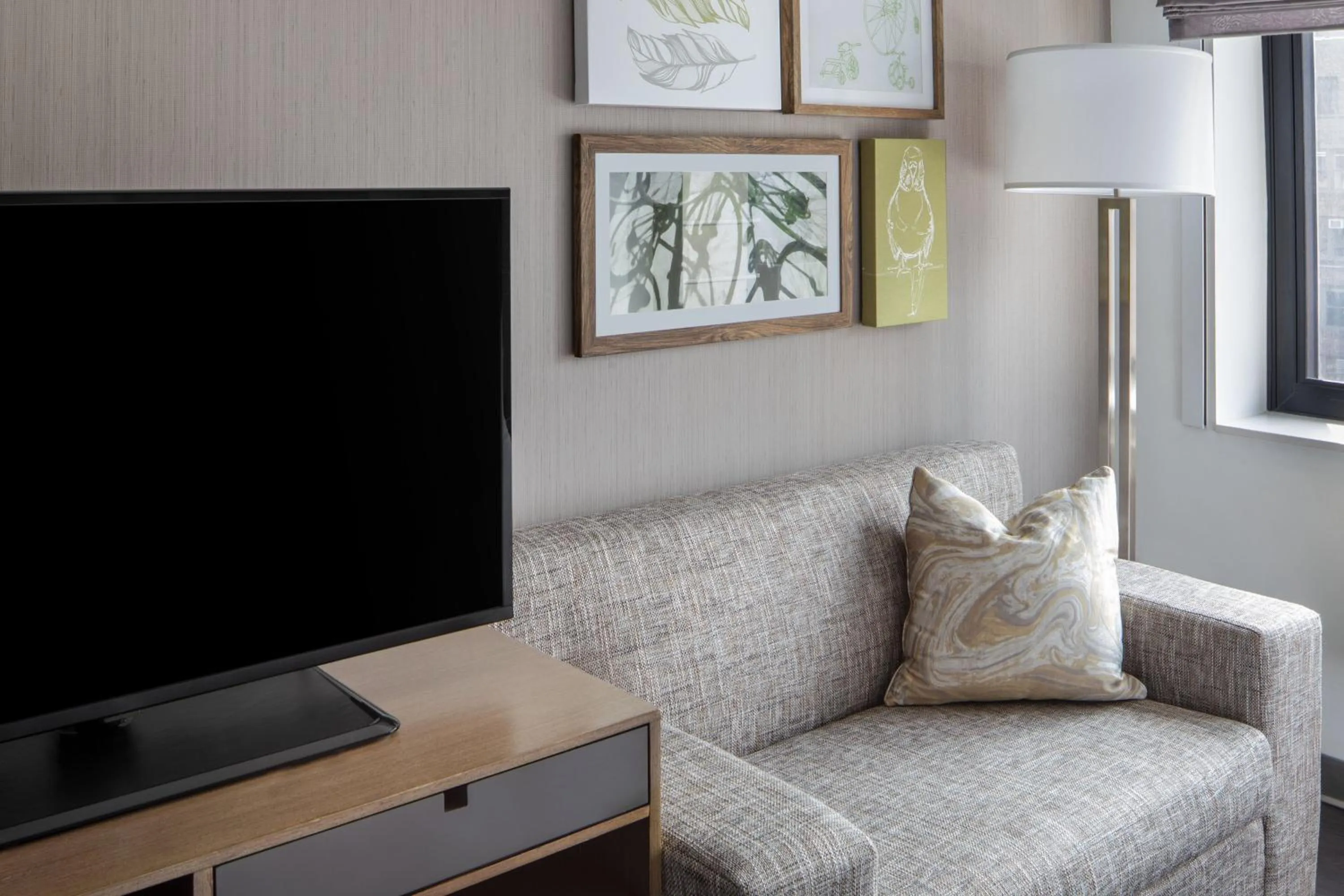 Photo of the whole room in Element Times Square West