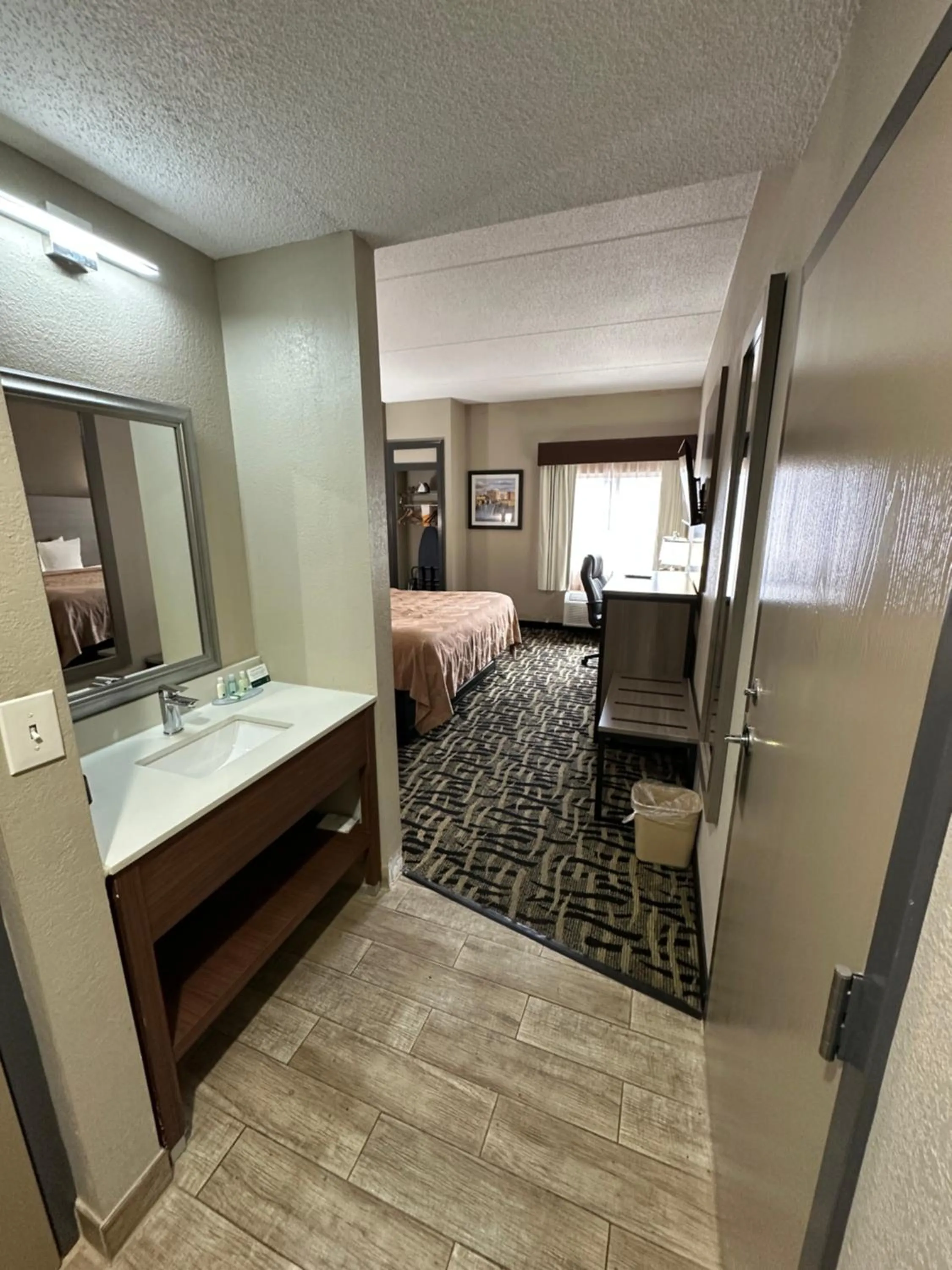 Bedroom, Bed in Quality Inn