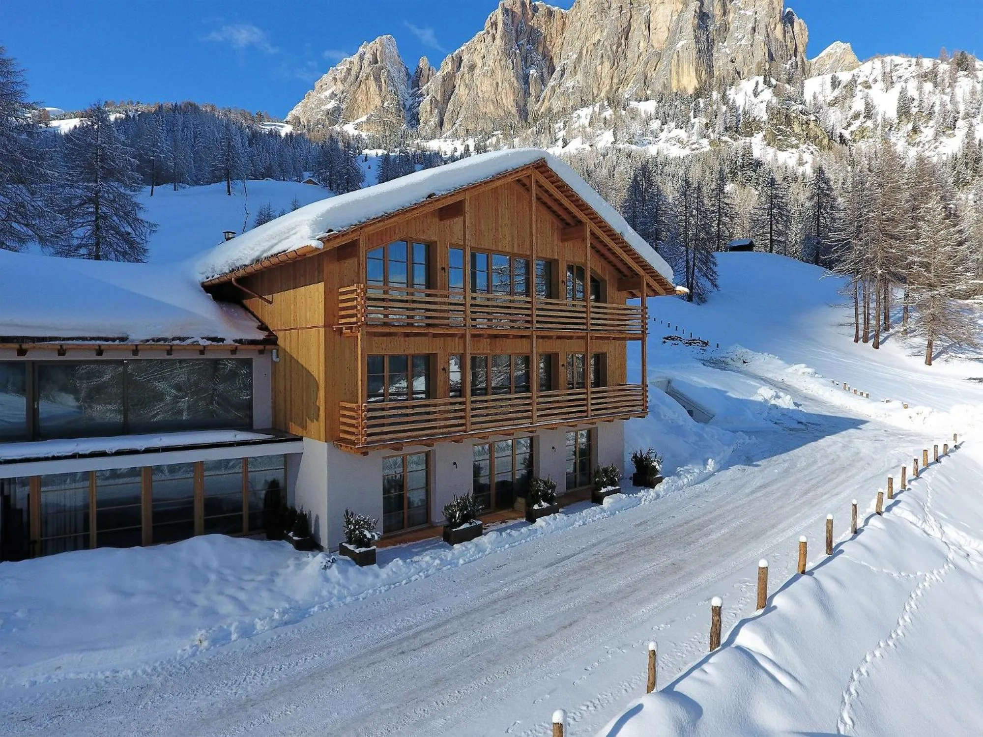 Property building in Chalet Cogolara