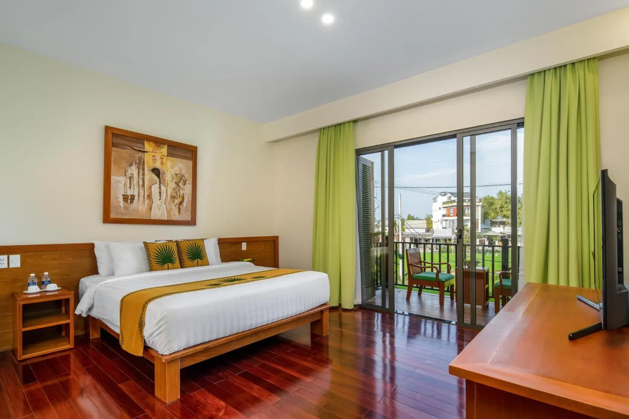 King Room with Pool View in Hoa Co Villa - Garden & Poolview King Room with Pool View in Hoa Co Villa - Garden & Poolview