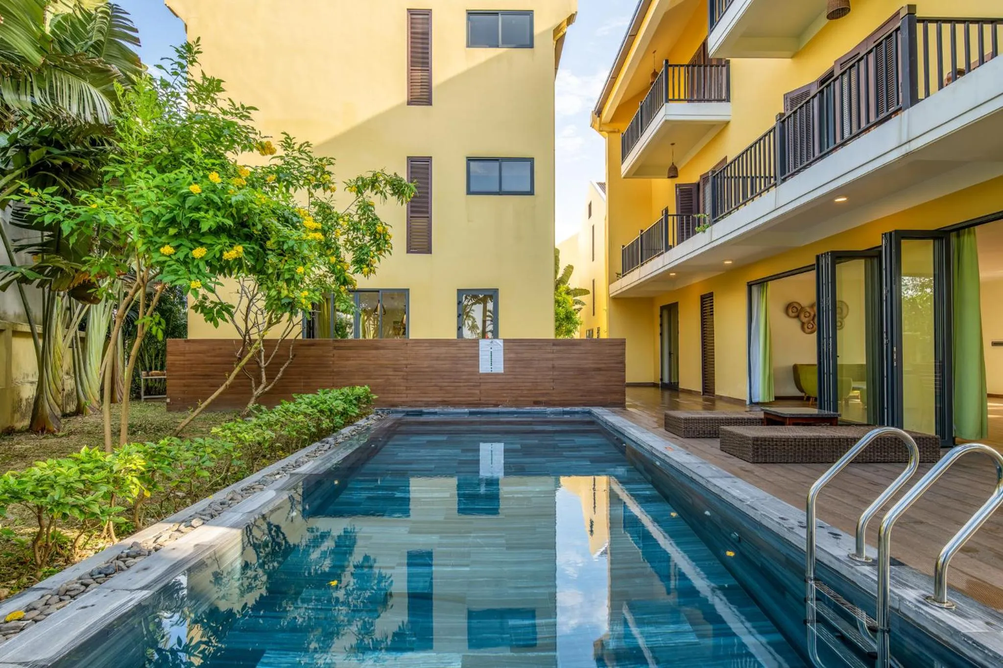 Pool view in Hoa Co Villa - Garden & Poolview