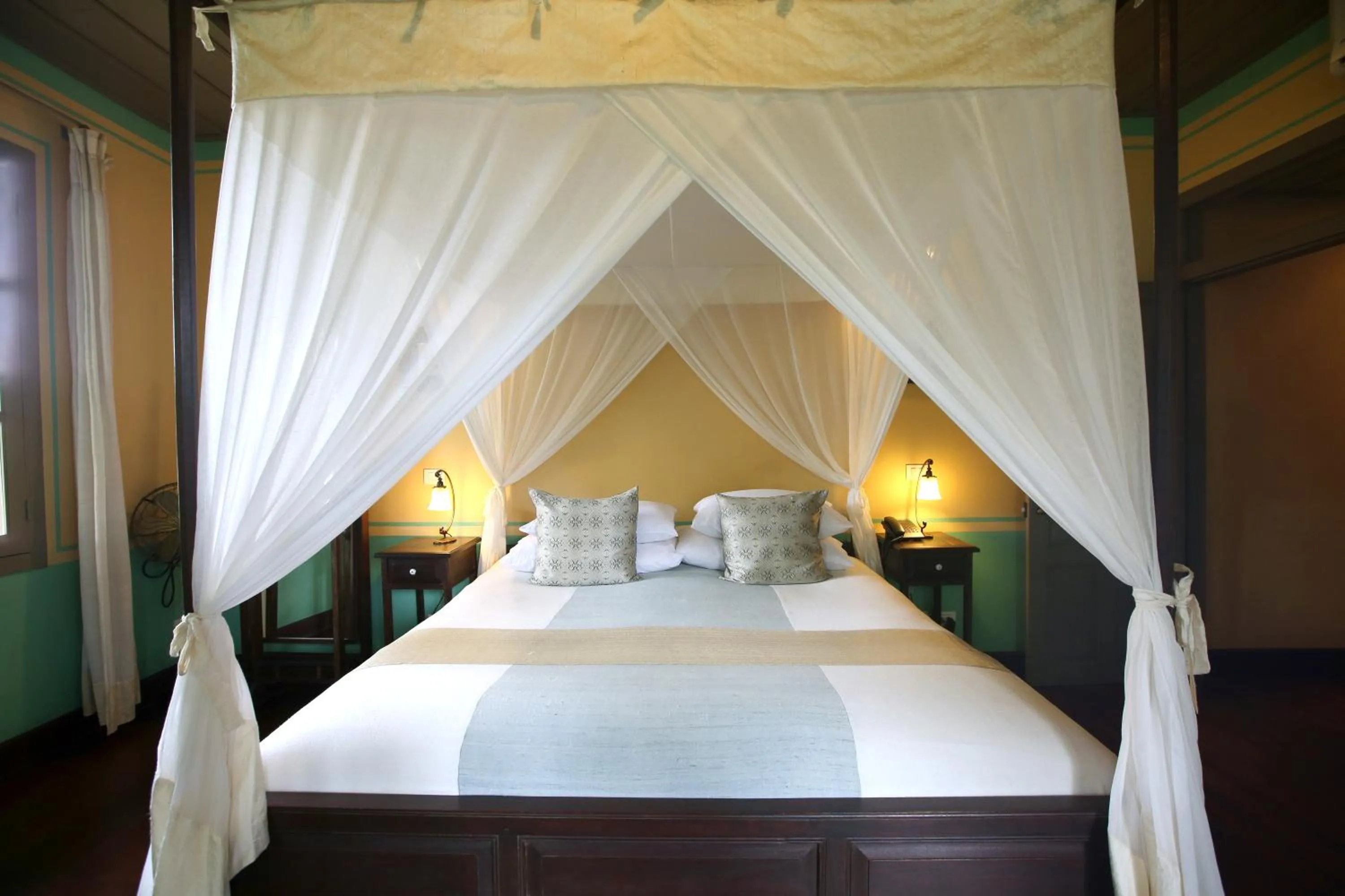 Bed in Satri House Hotel
