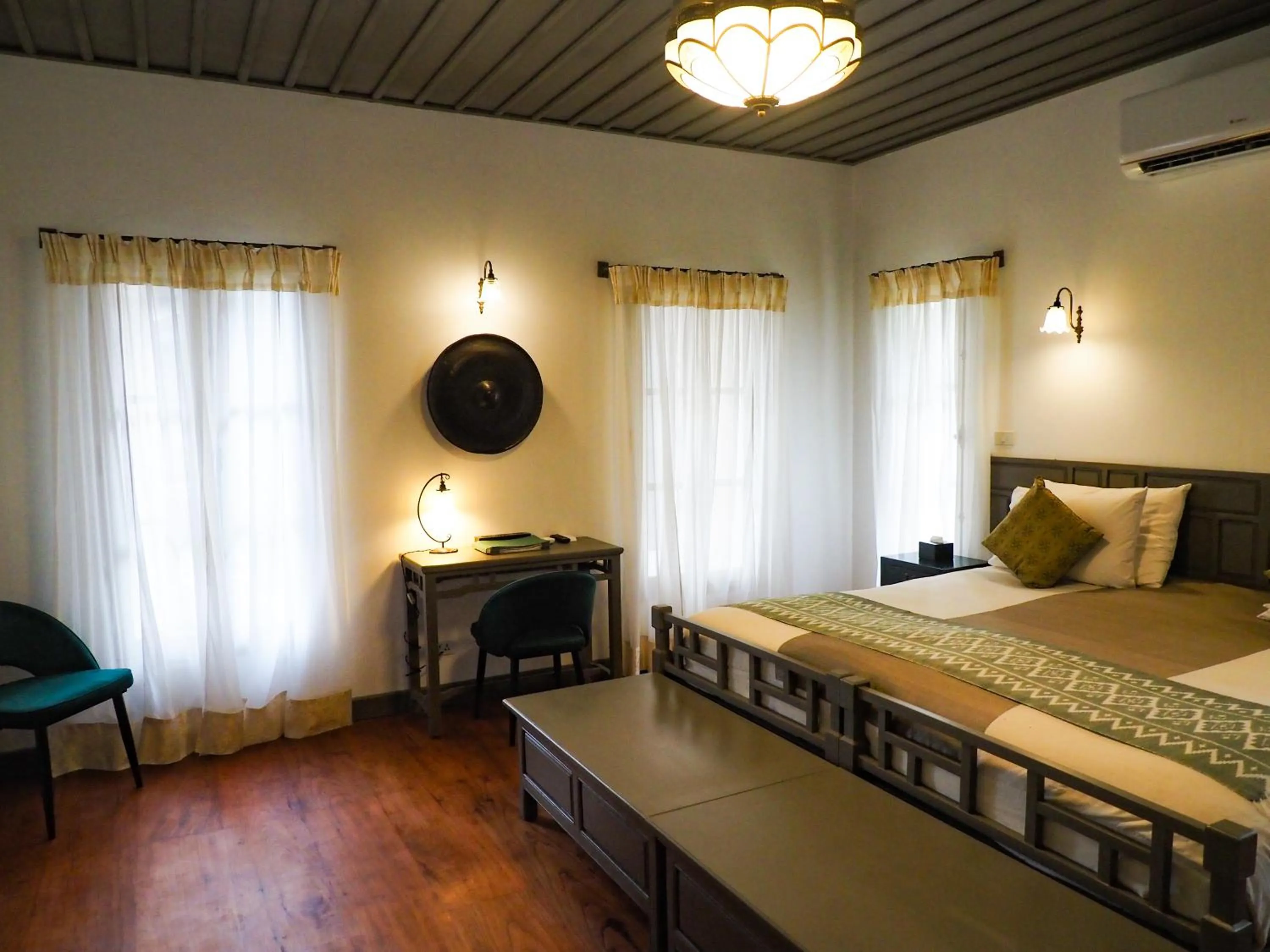 Bedroom, Bed in Satri House Hotel
