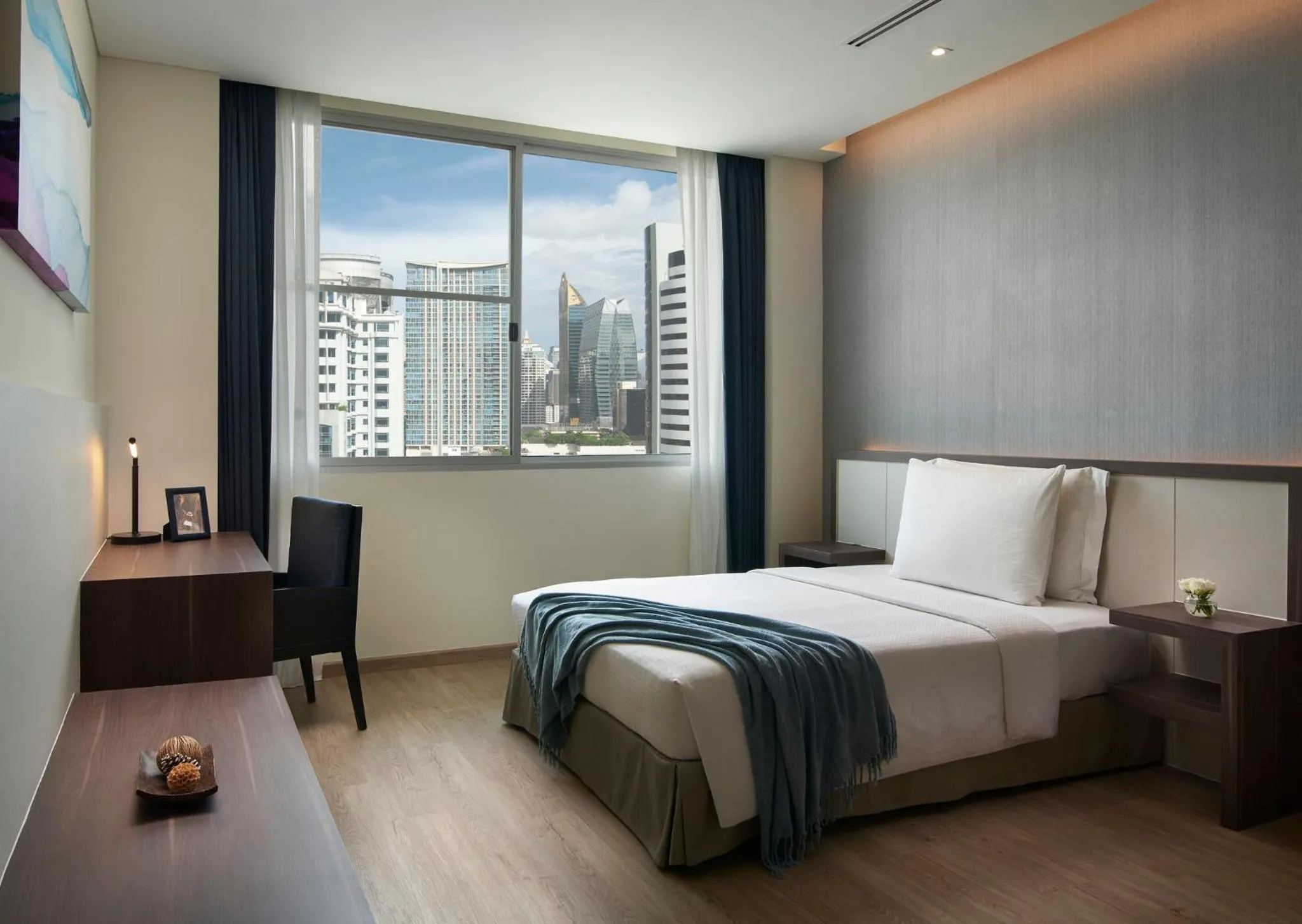 Photo of the whole room, Bed in Shama Sukhumvit Bangkok