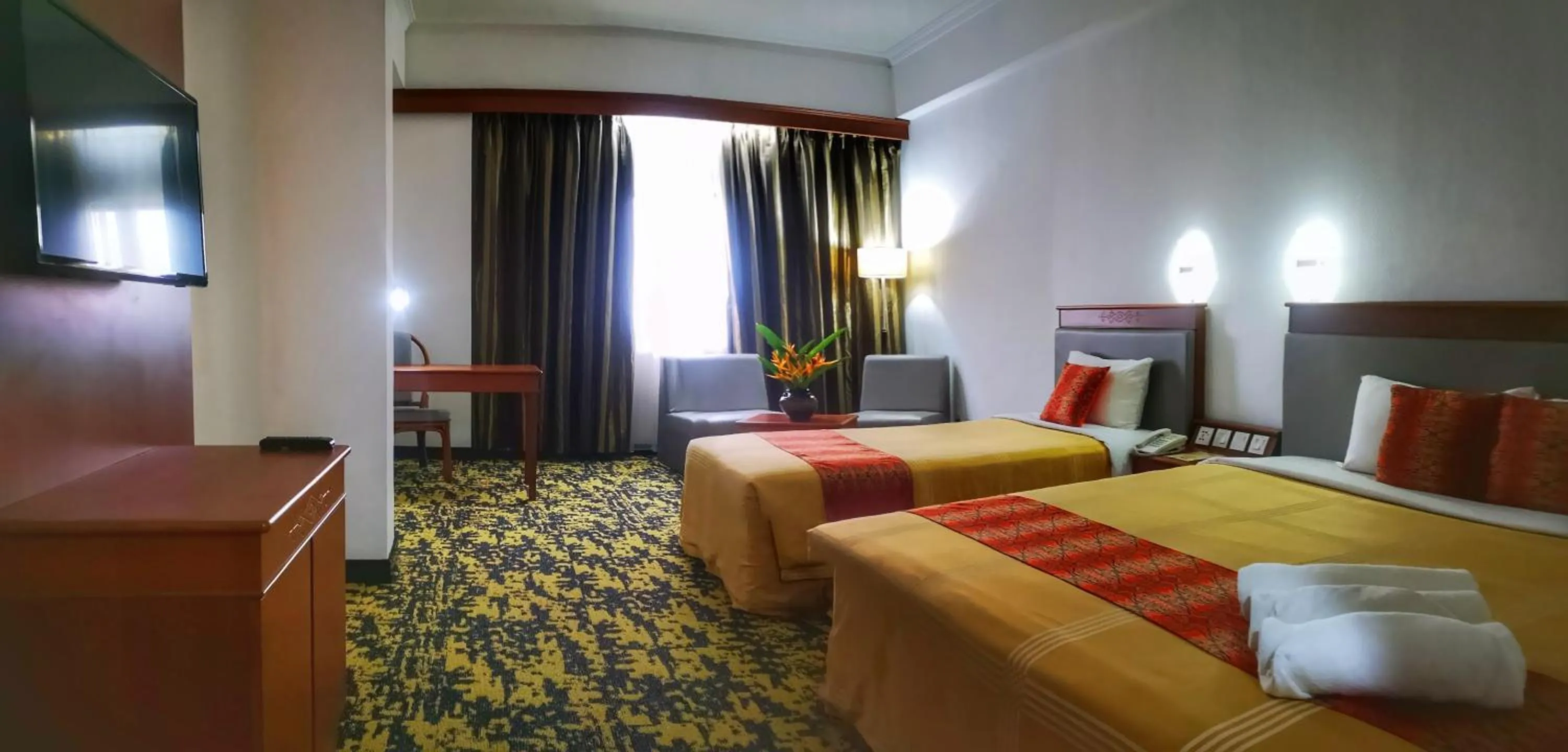 Bedroom, Bed in Hotel Grand Continental Kuching