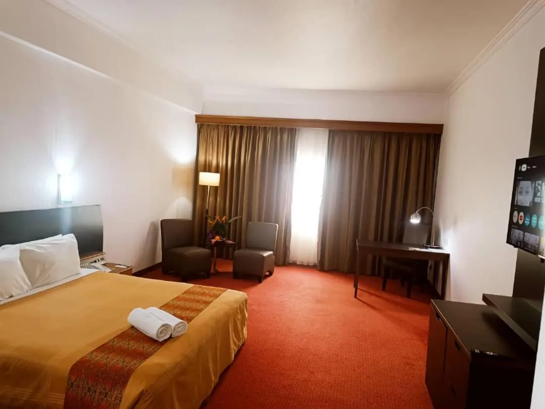 Bedroom, Bed in Hotel Grand Continental Kuching