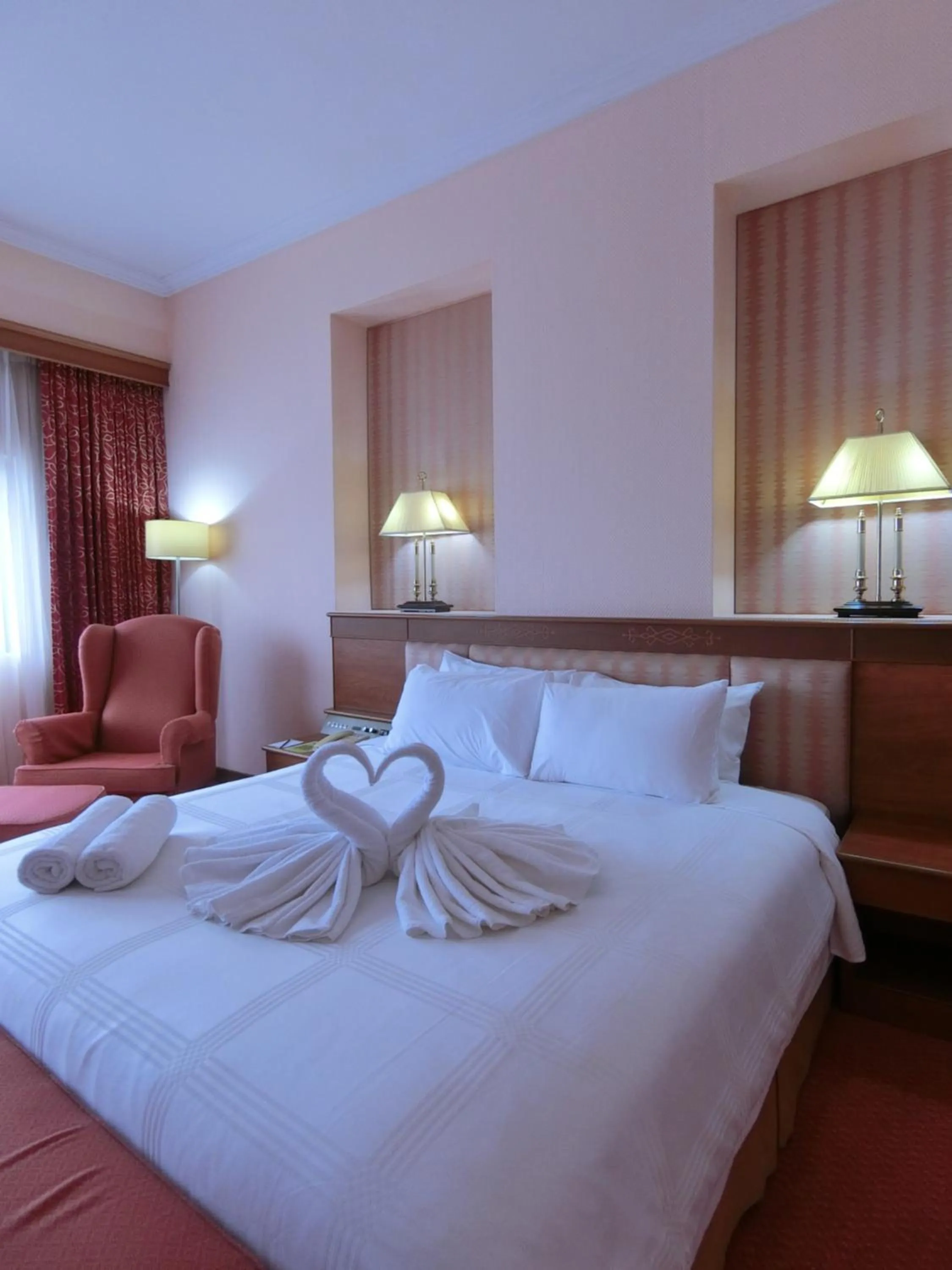 Bedroom, Bed in Hotel Grand Continental Kuching