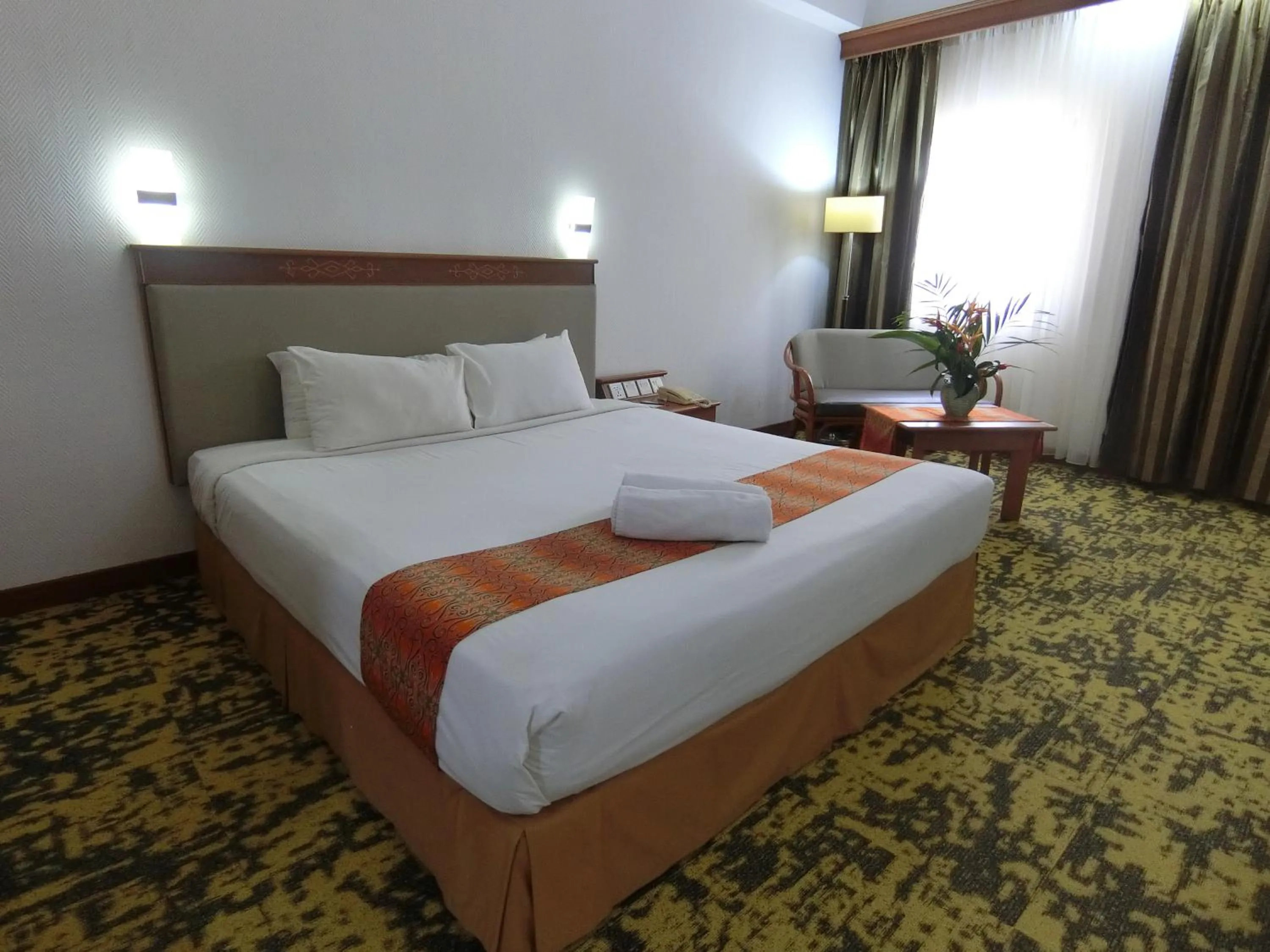 Bed in Hotel Grand Continental Kuching