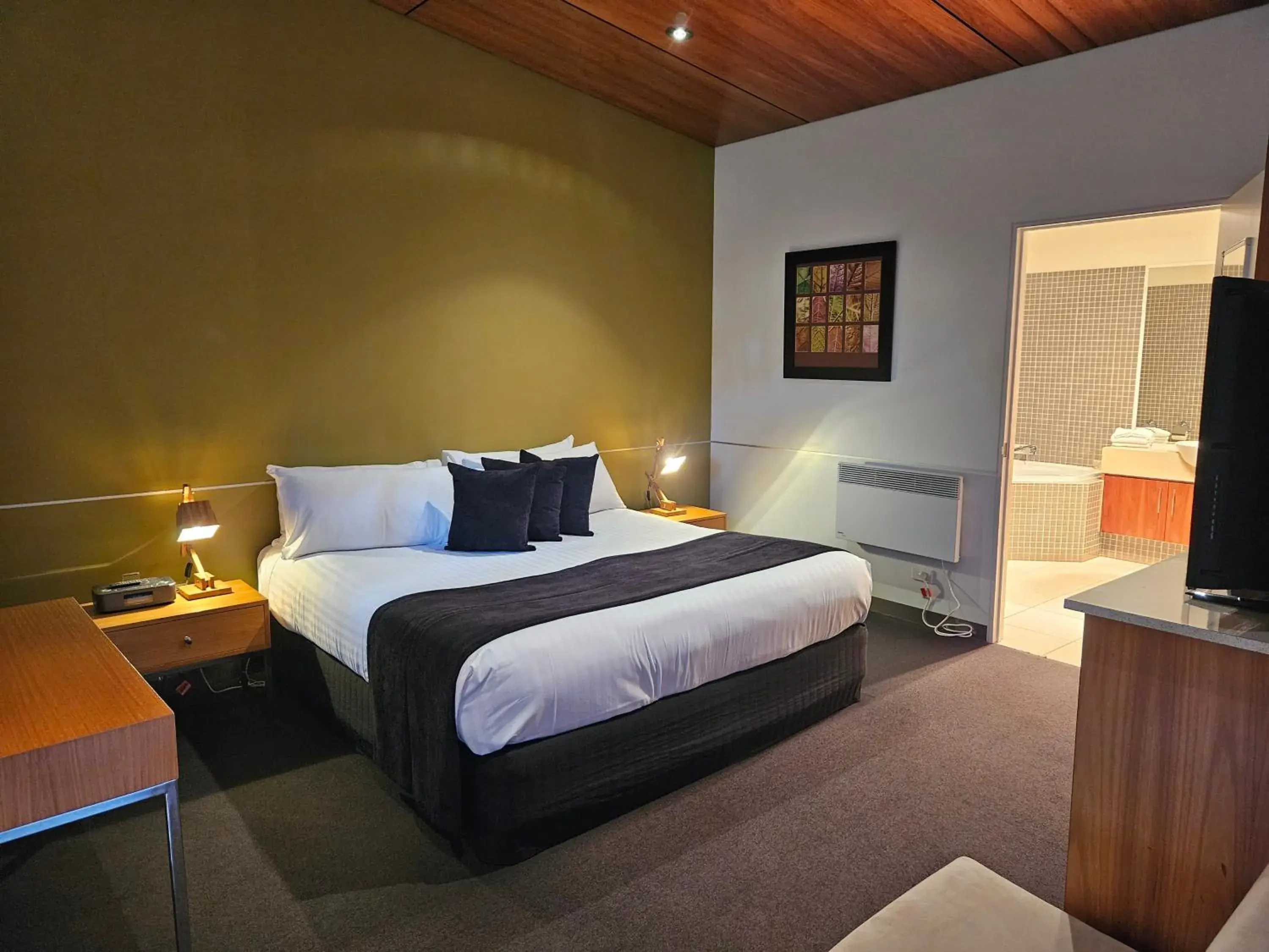 One-Bedroom Executive Apartment in Tall Timbers Tasmania One-Bedroom Executive Apartment in Tall Timbers Tasmania