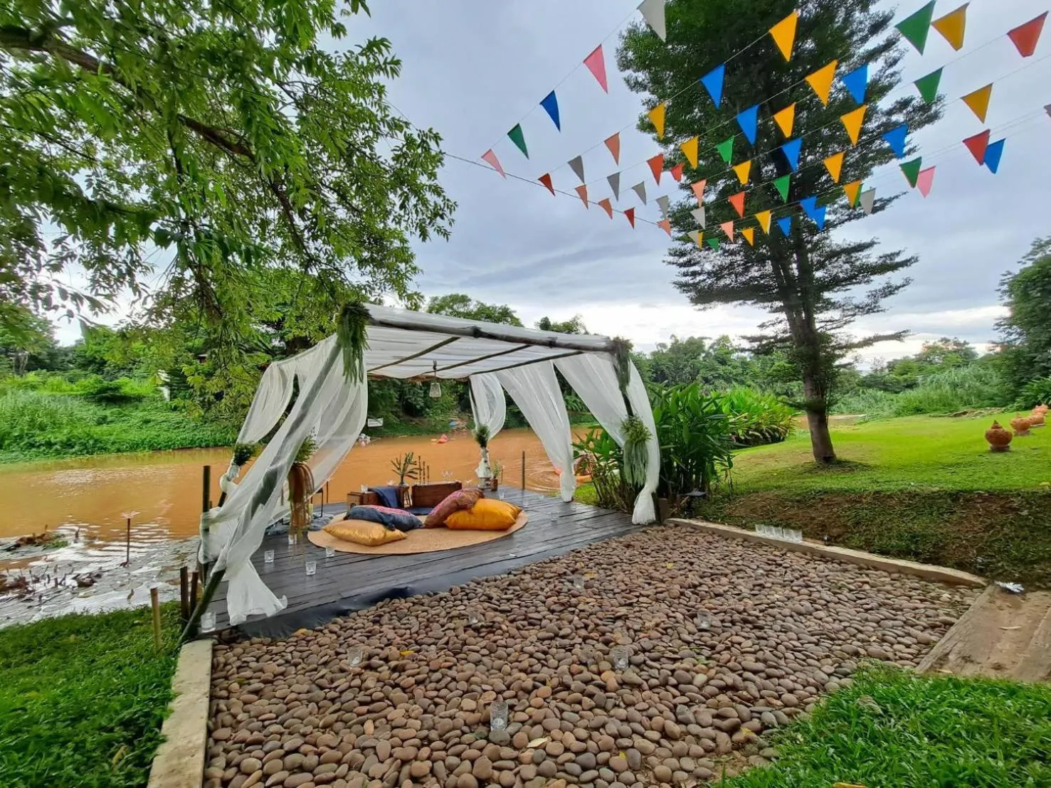 Garden in Villa San Pee Seua