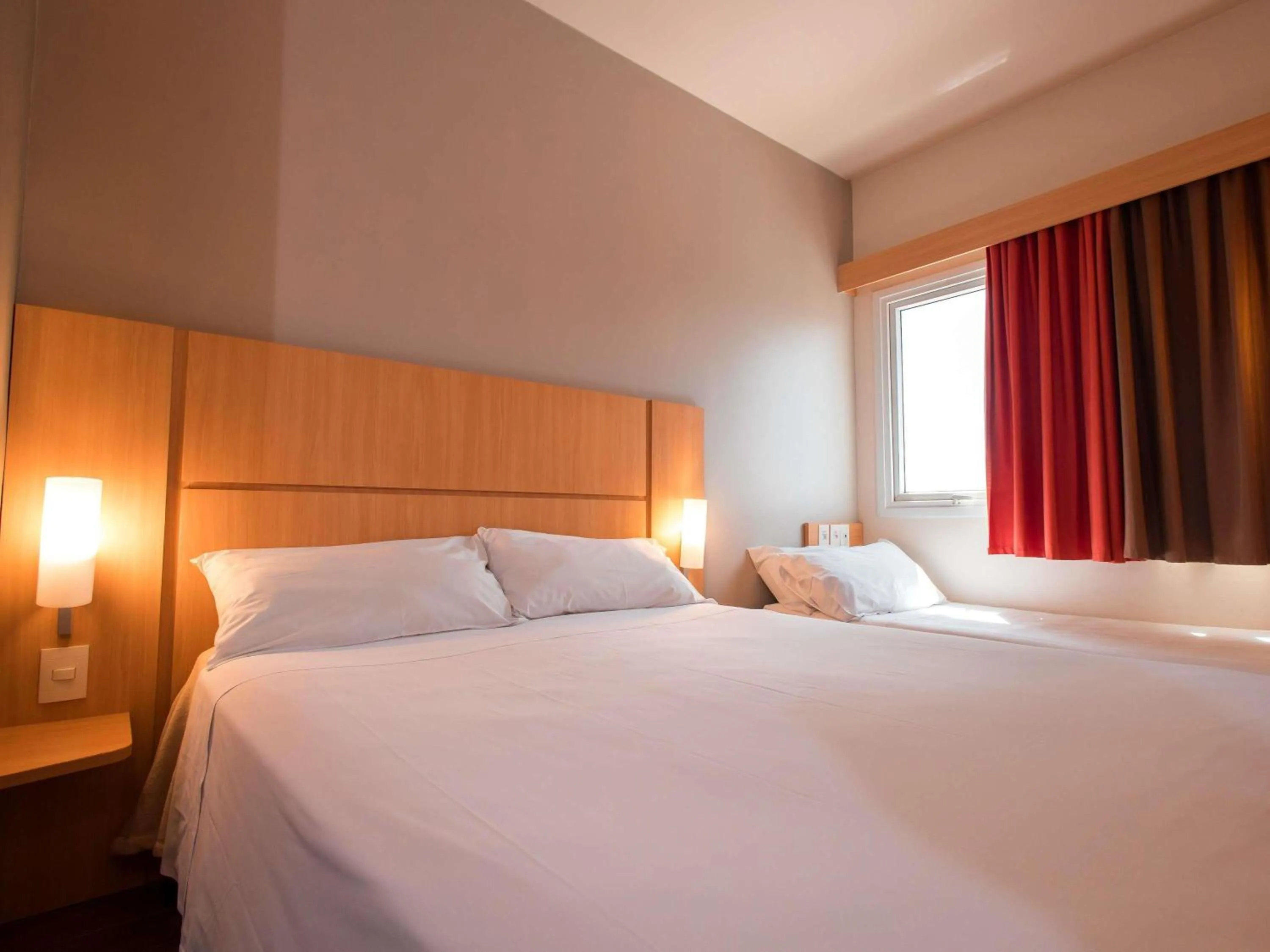 Bedroom, Bed in ibis Presidente Prudente Manoel Goulart