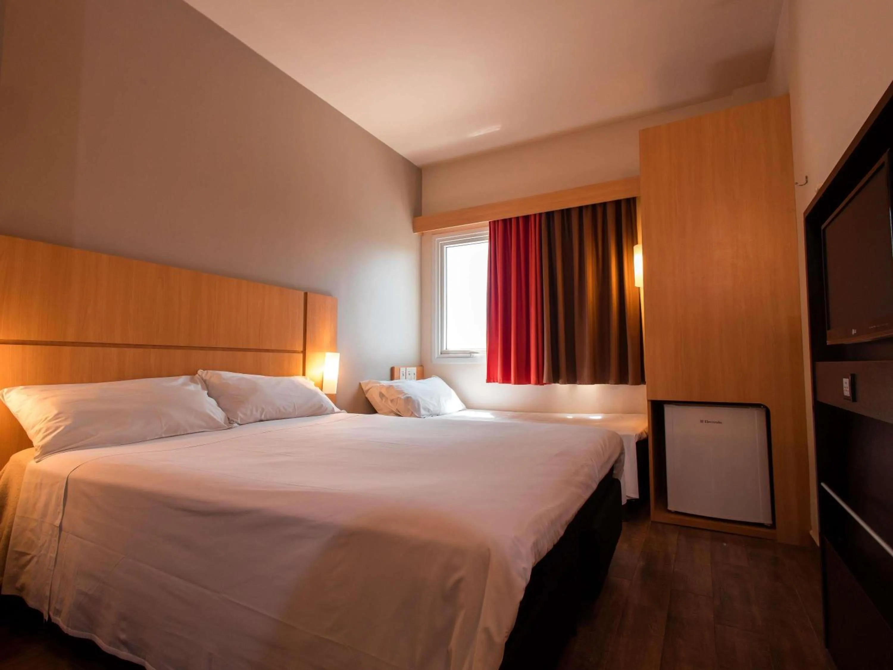 Bedroom, Bed in ibis Presidente Prudente Manoel Goulart