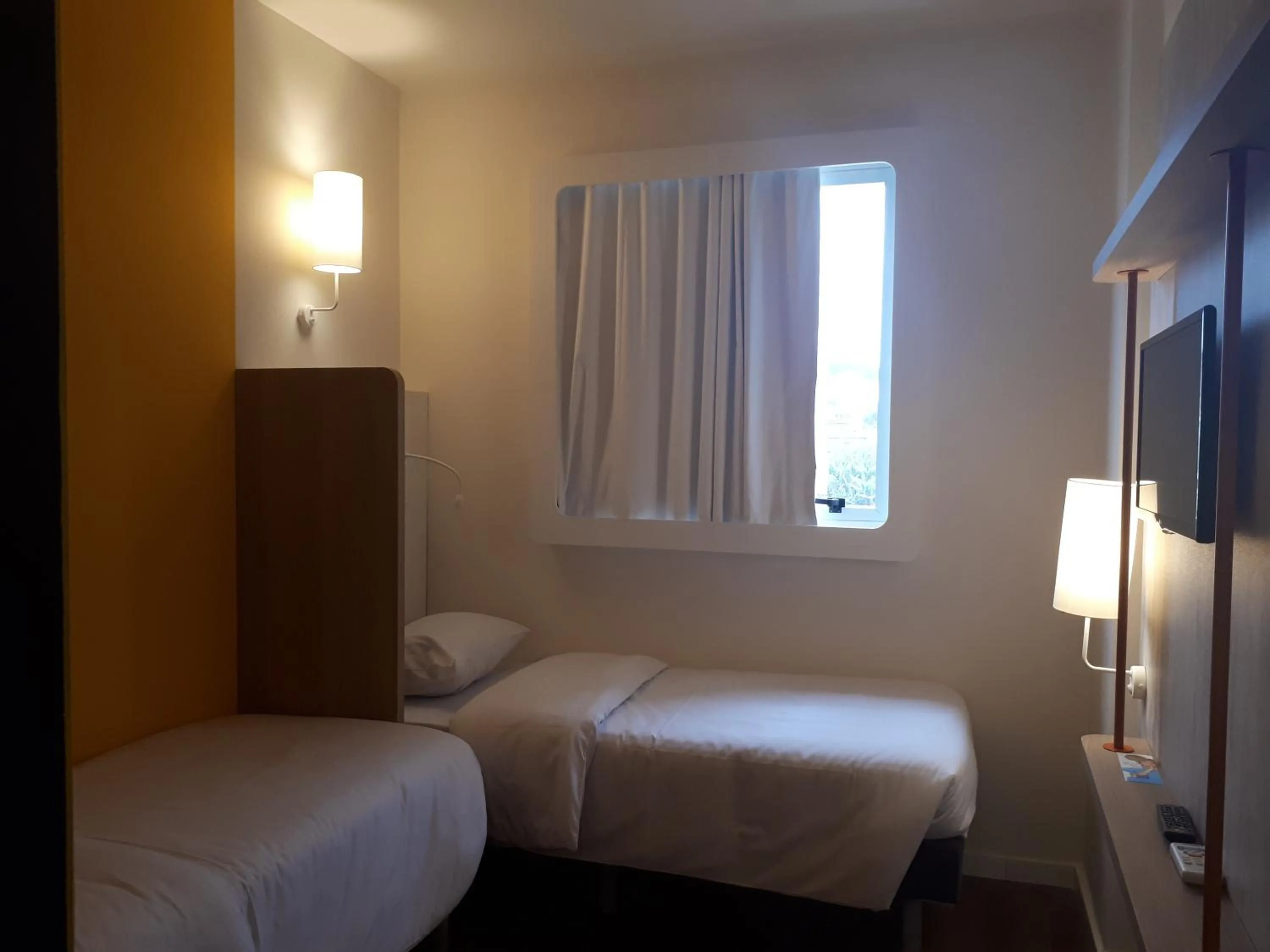 Bed in ibis budget Barbacena