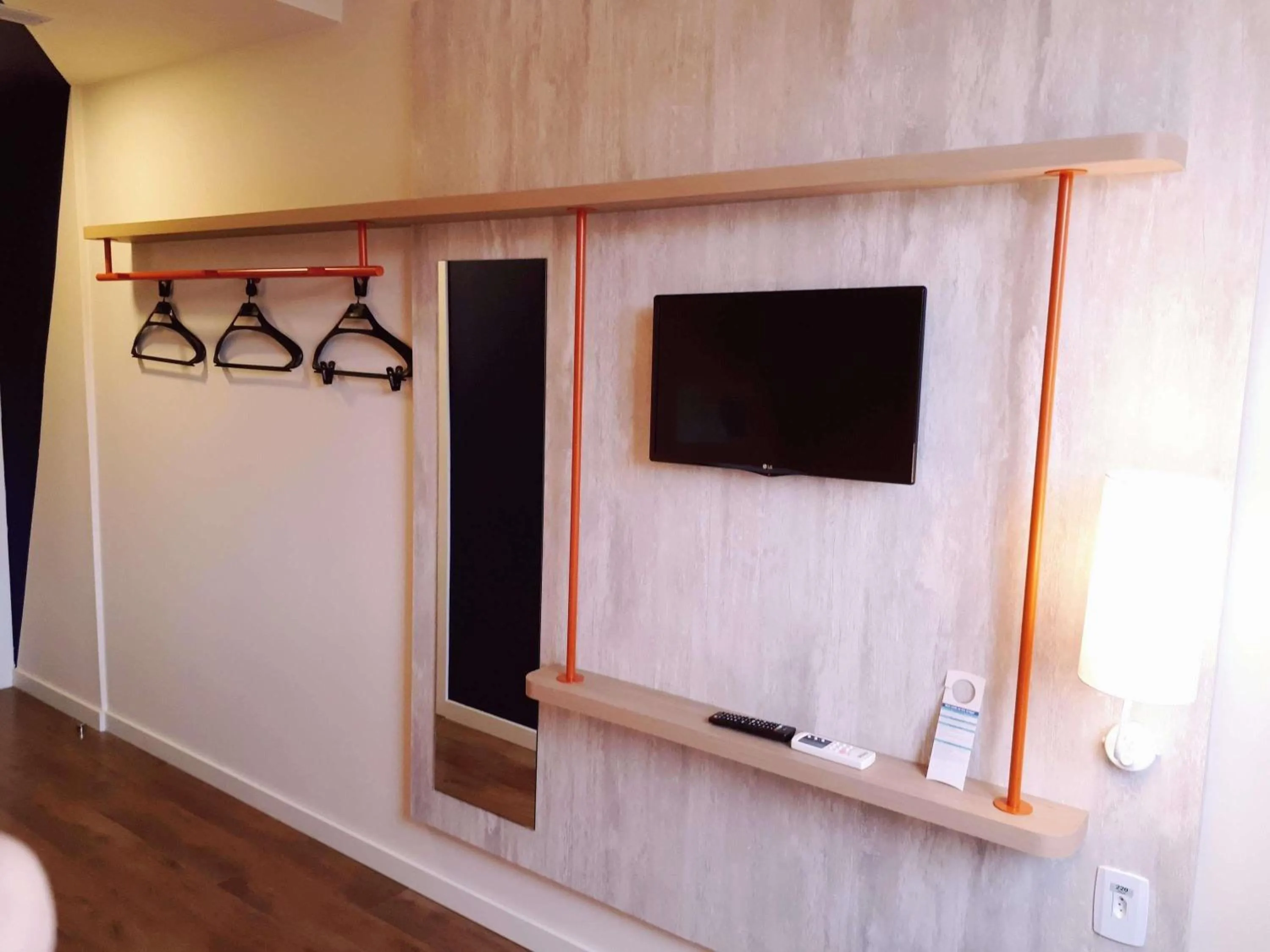 Bedroom in ibis budget Manhuaçu