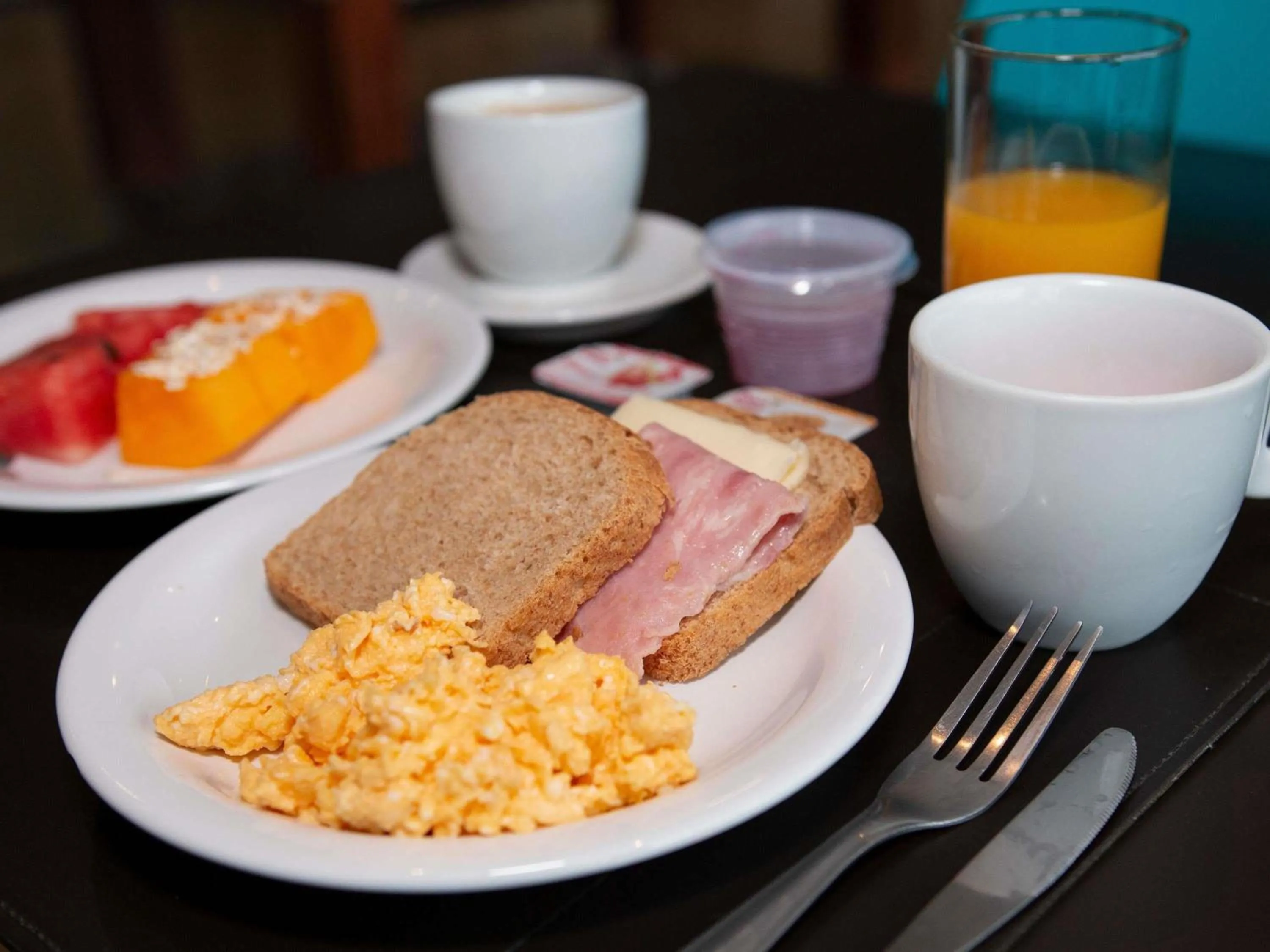 Restaurant/places to eat in ibis budget Manhuaçu