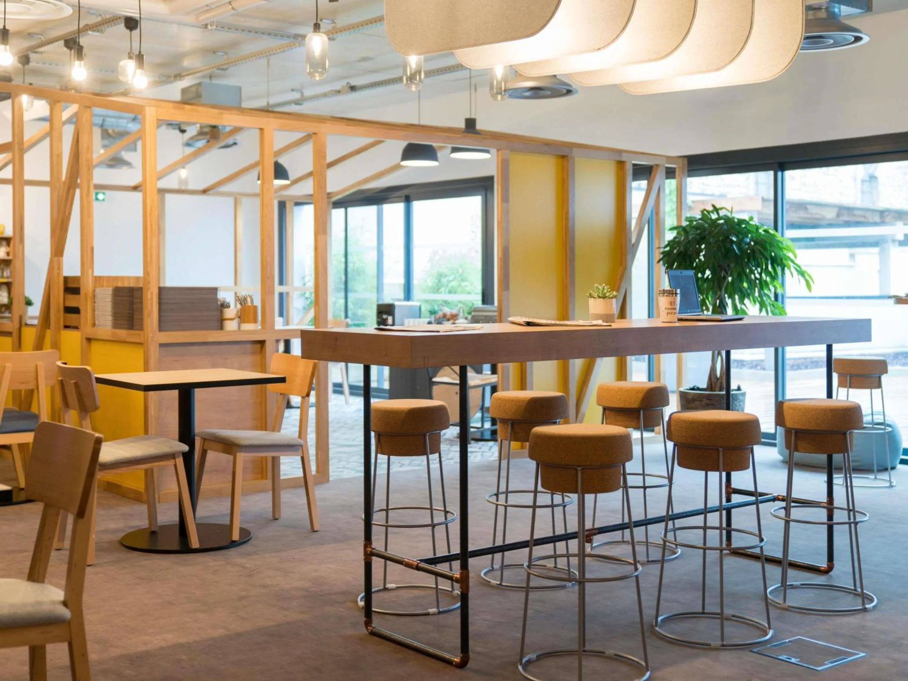 Lounge or bar in ibis Styles Chalons en Champagne Centre