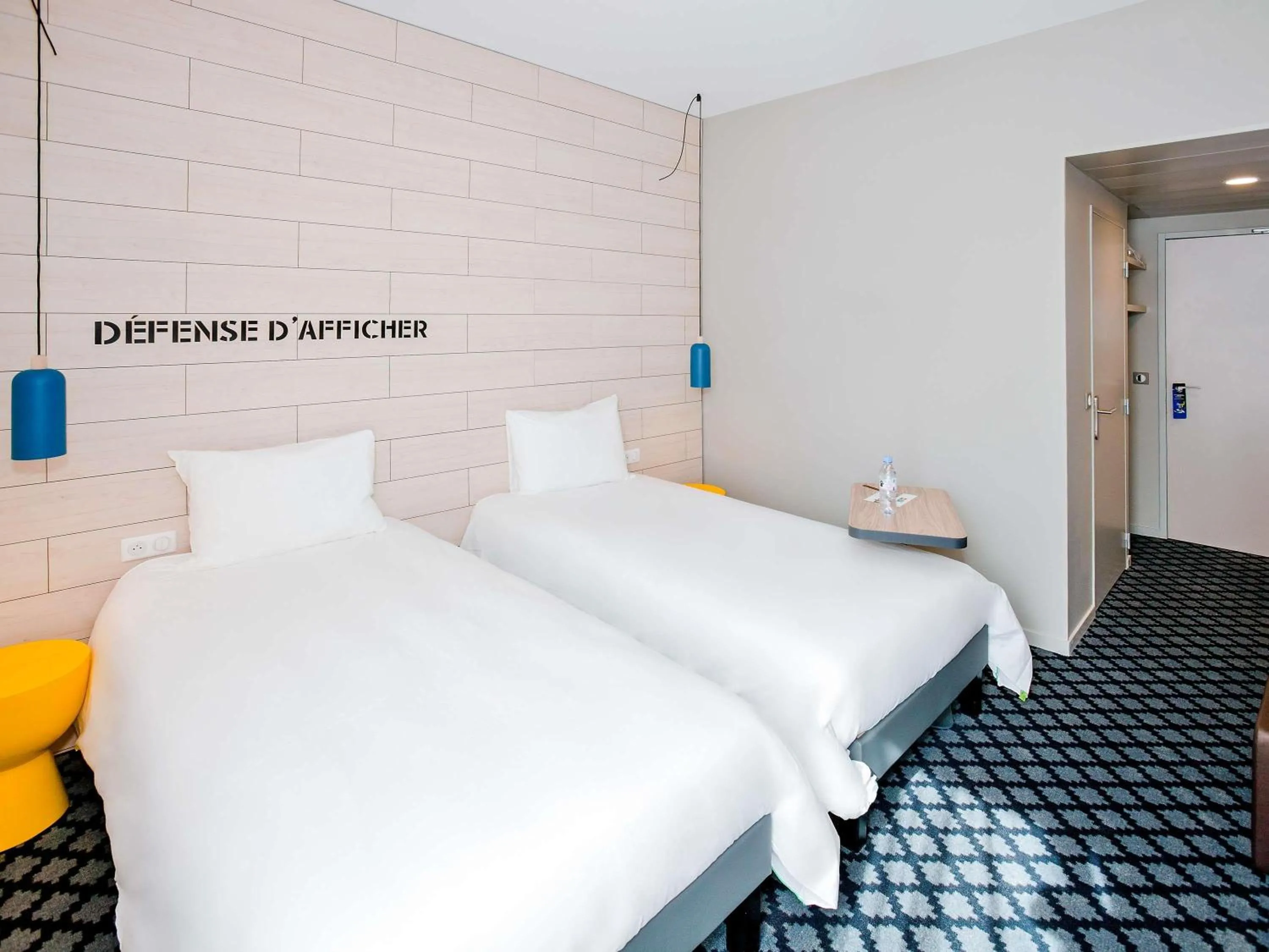 Bedroom, Bed in ibis Styles Chalons en Champagne Centre