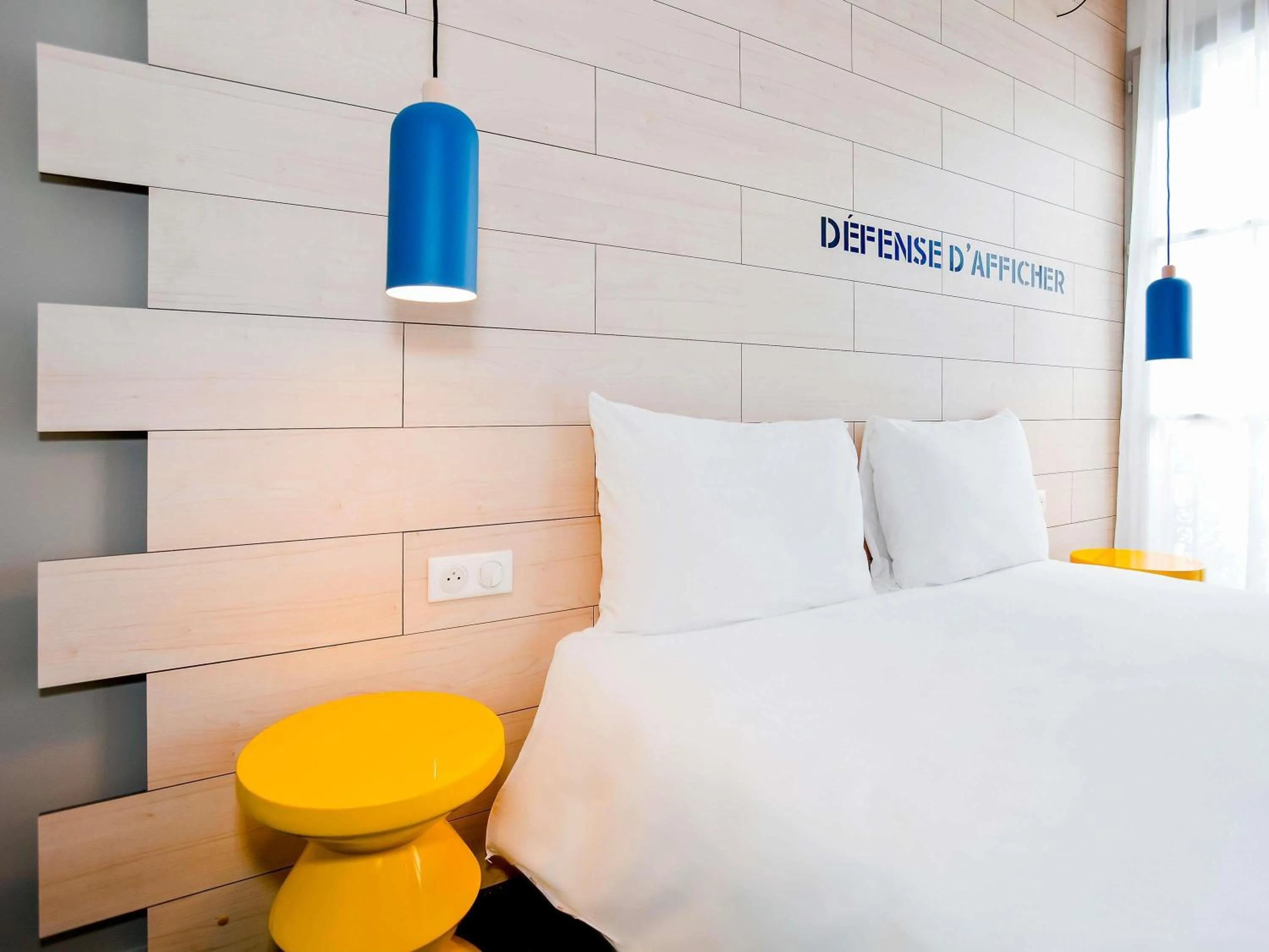 Bedroom, Bed in ibis Styles Chalons en Champagne Centre