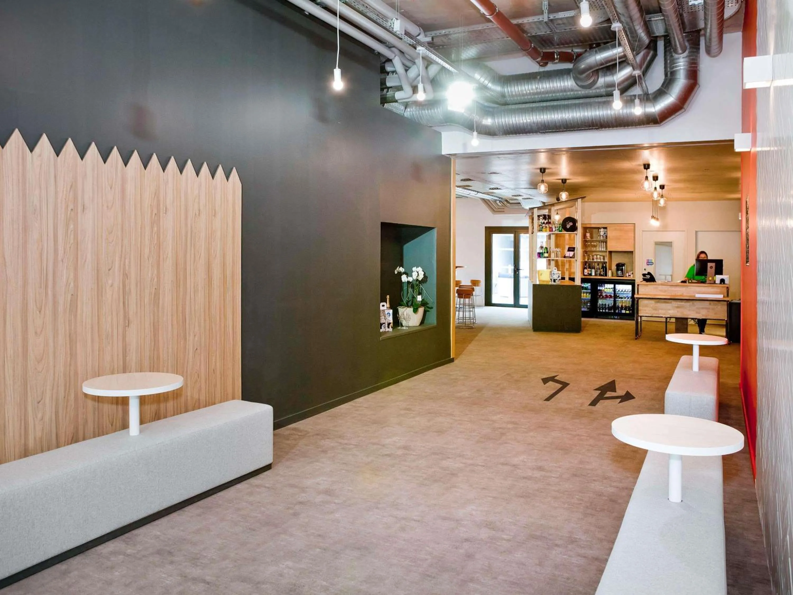 Property building in ibis Styles Chalons en Champagne Centre