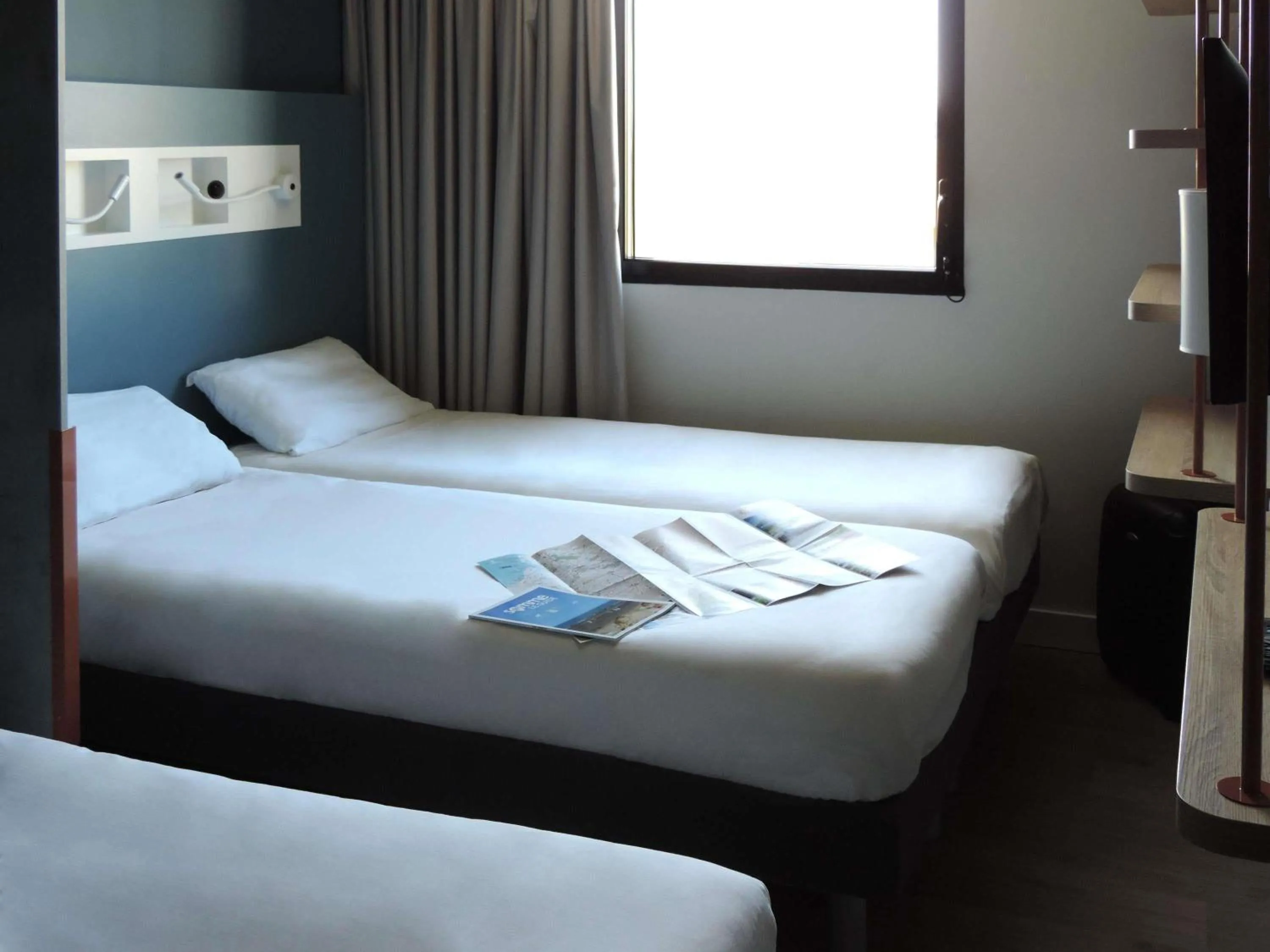 Bedroom, Bed in Ibis Budget Amiens Centre Gare